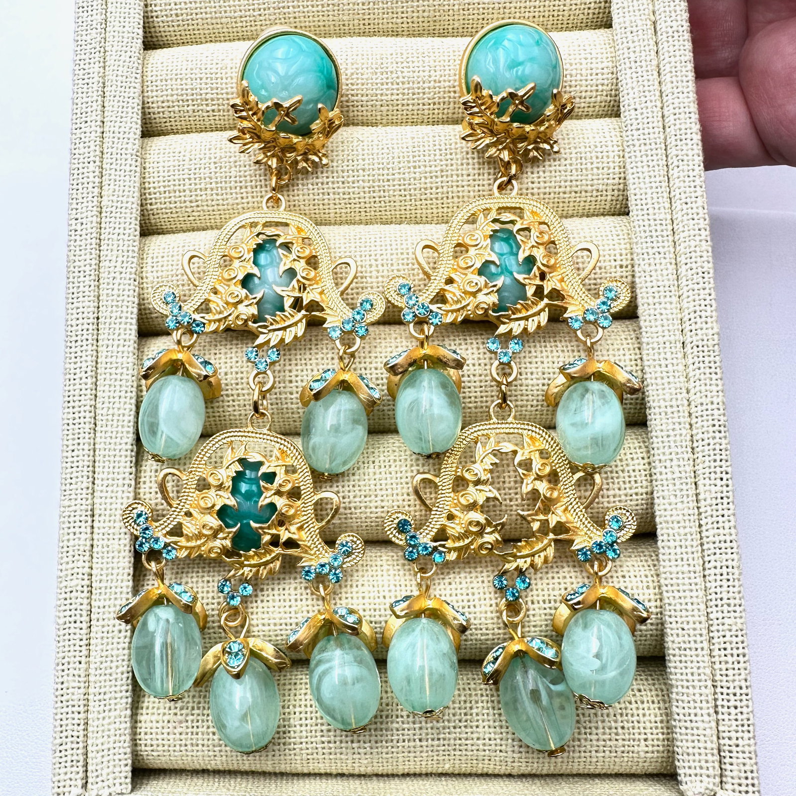 Green Swirl Glass Matte Gold Tone Chandelier Clip Earrings 4.5 Inch Length (1 of 2)