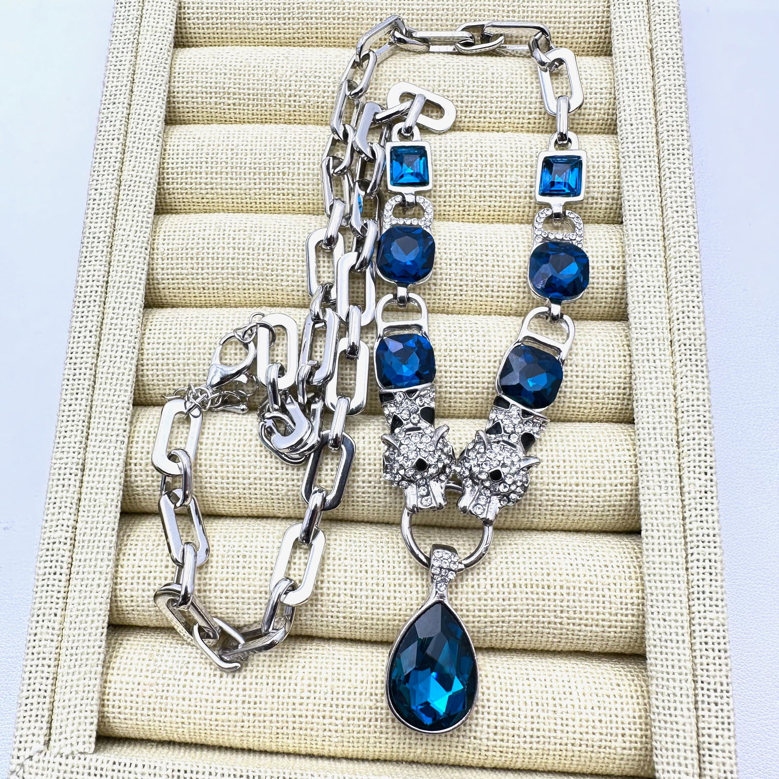 Blue Crystal Silver Tone Jaguar Leopard Necklace 18 to 20 Inch (1 of 2)
