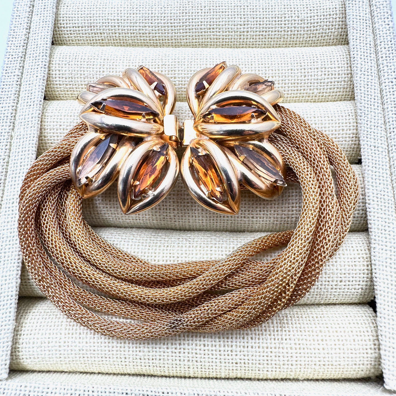 Vintage Amber Glass Rhinestone Gold Tone Mesh Statement Bracelet 7 Inch Length (1 of 2)