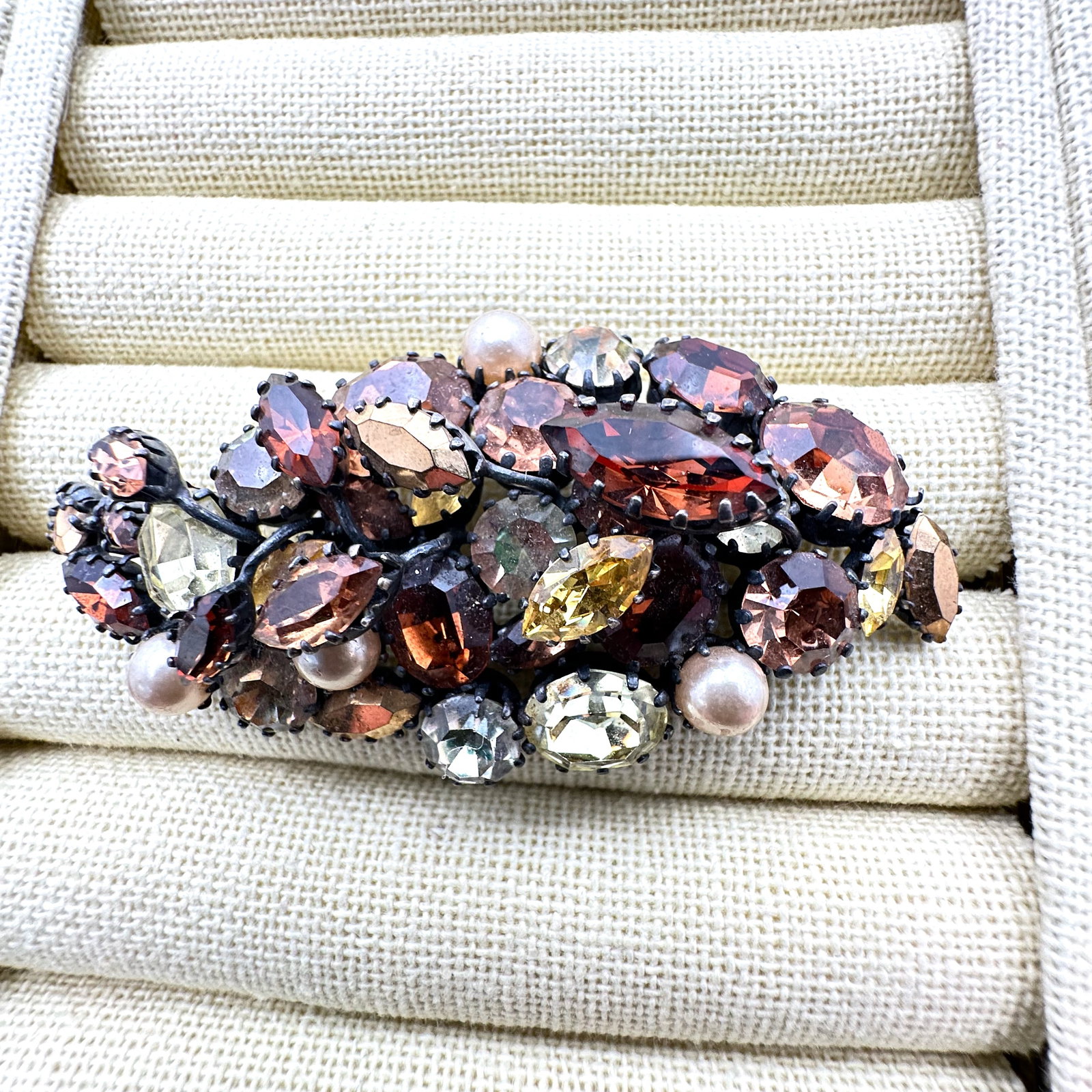 Vintage Made In Austria Amber Yellow Glass Rhinestone Layered Silver Tone Brooch Pin 3 Inch (1 of 2)