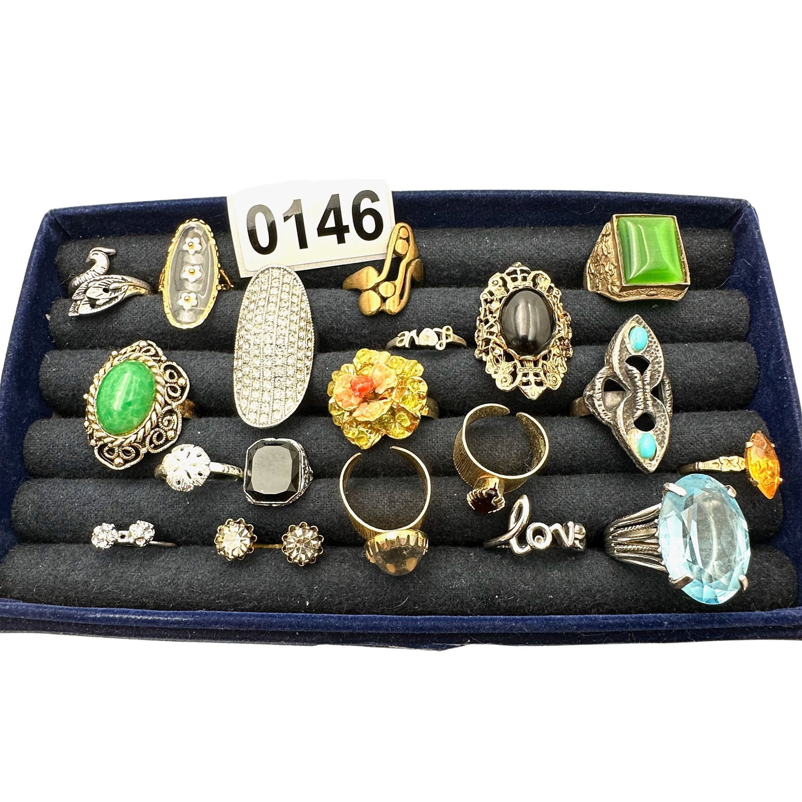 Vintage and Modern Costume Ring Lot Variety of Sizes and Styles: Vintage and Modern Costume Ring Lot Variety of Sizes and Styles