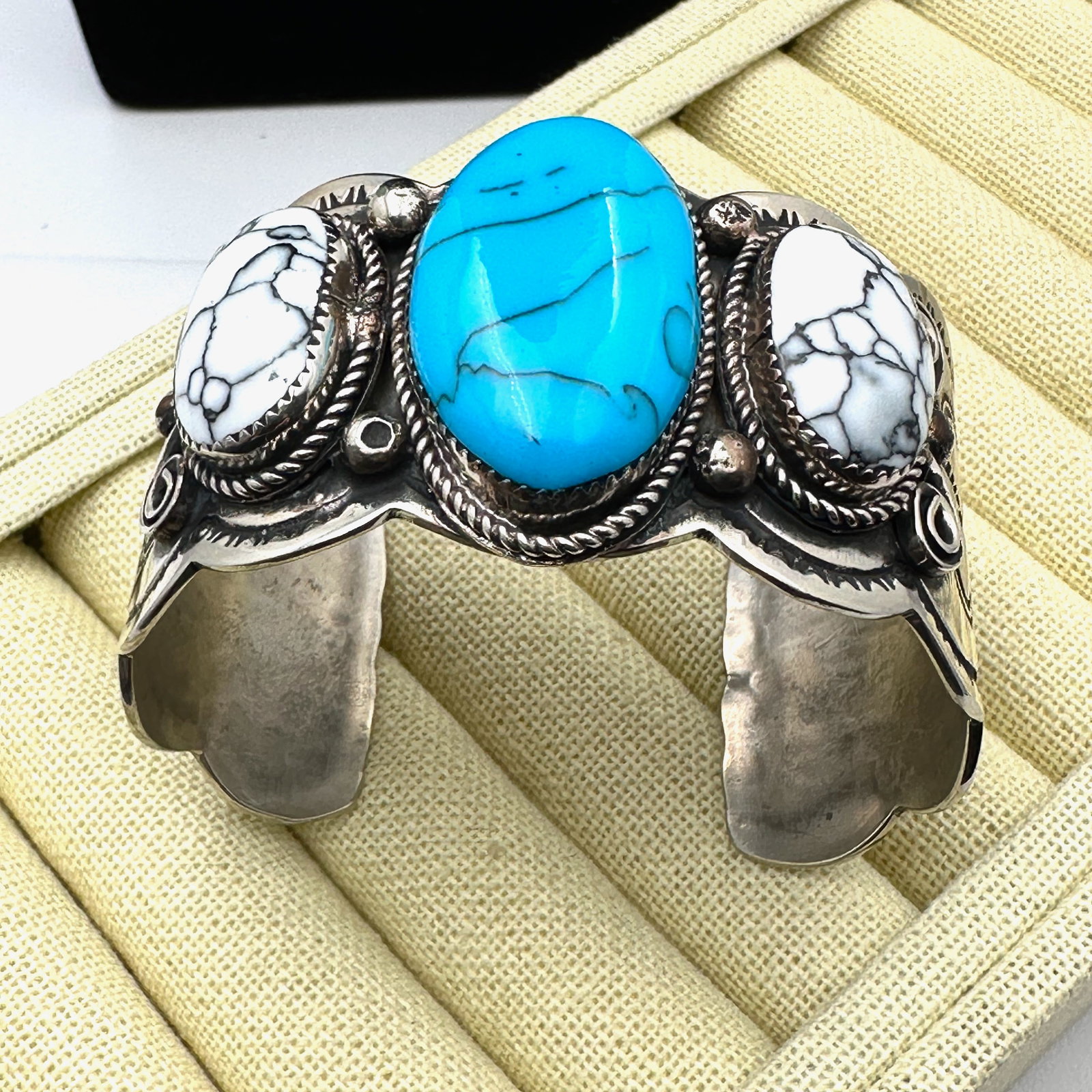 Albert Cleveland Blue Turquoise White Buffalo Turquoise Nickel Silver Cuff Bracelet 7.25 Inch 85: Albert Cleveland Blue Turquoise White Buffalo Turquoise Nickel Silver Cuff Bracelet 7.25 Inch 85 Grams