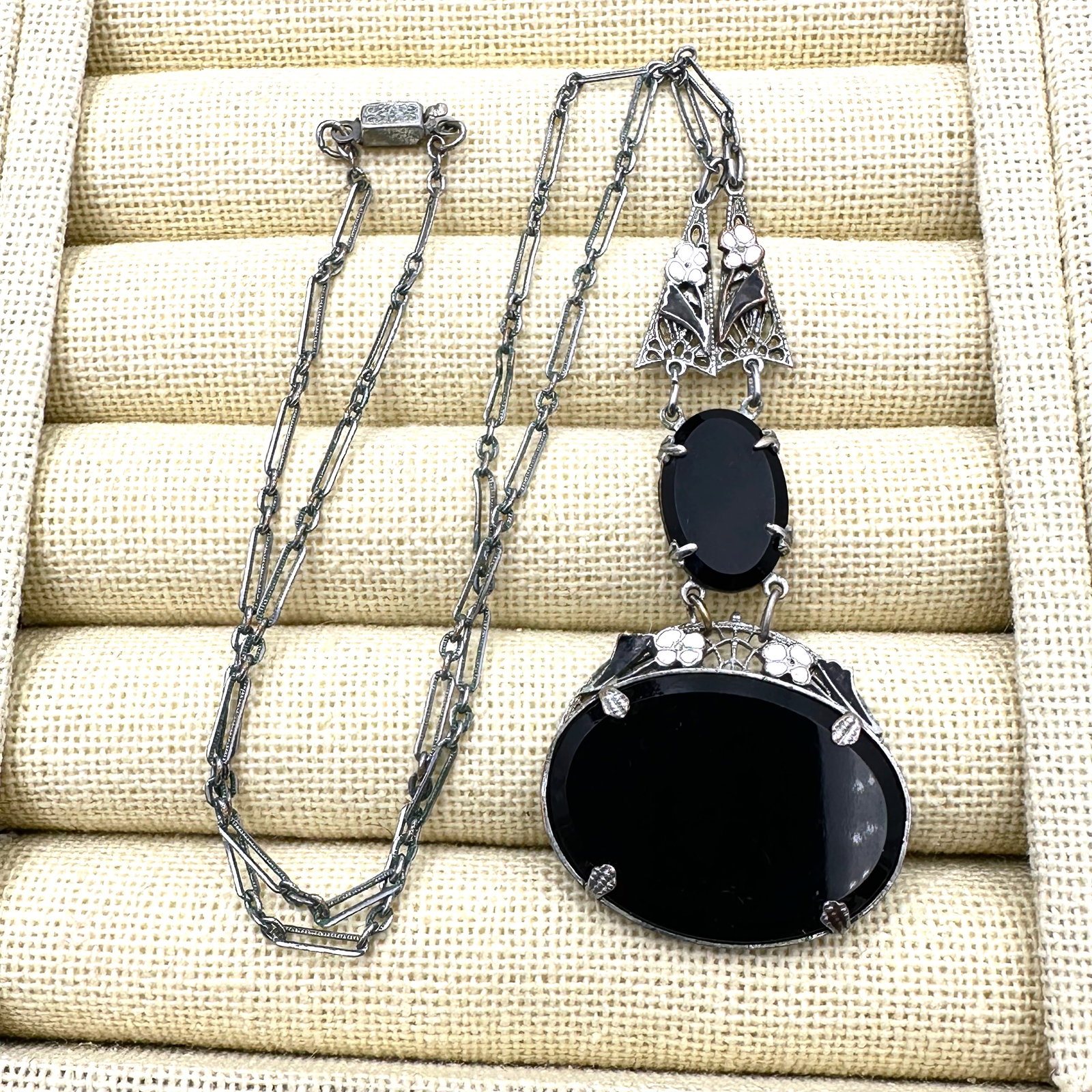 Antique Art Deco Black Czech Glass Enamel Flower Silver tone Filgiree Necklace 18 Inch (1 of 2)