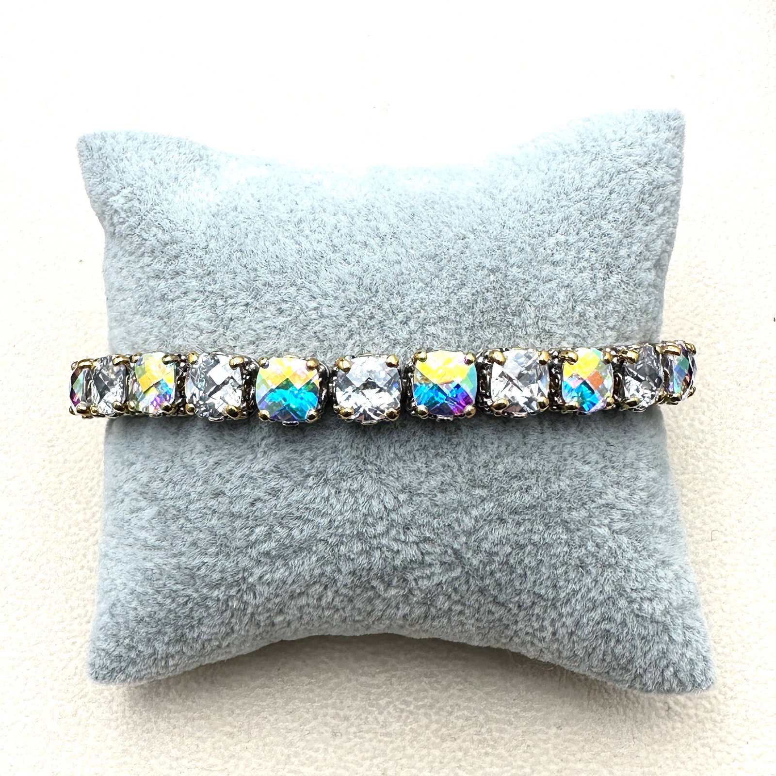 Kirks Folly Aurora Borealis Crystal Silver Tone Bracelet 7.5 Inch (1 of 2)