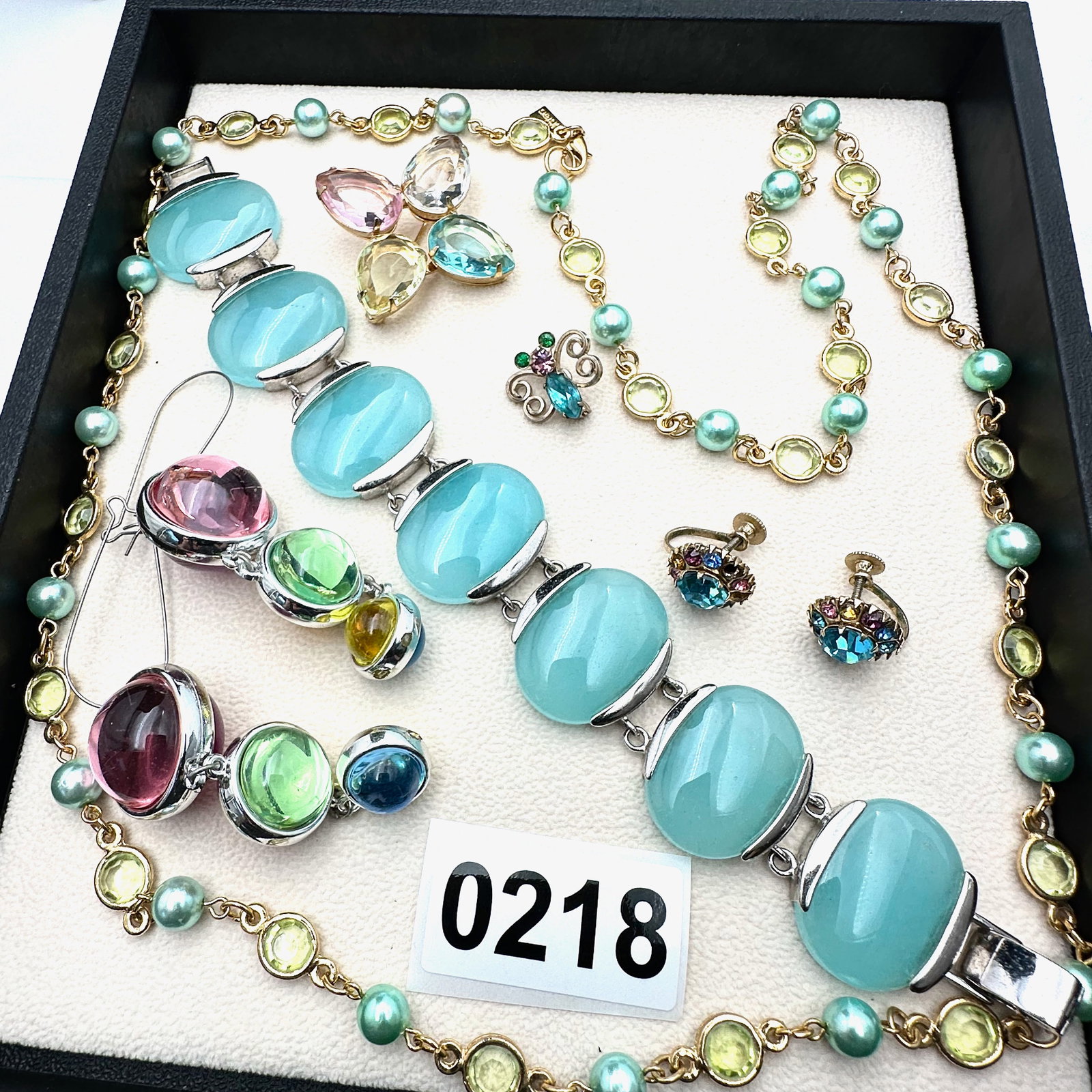 Vintage and Modern Jewelry Collection Group Pastel Crystal necklace Bracelet Earrings Blue Glass (1 of 2)