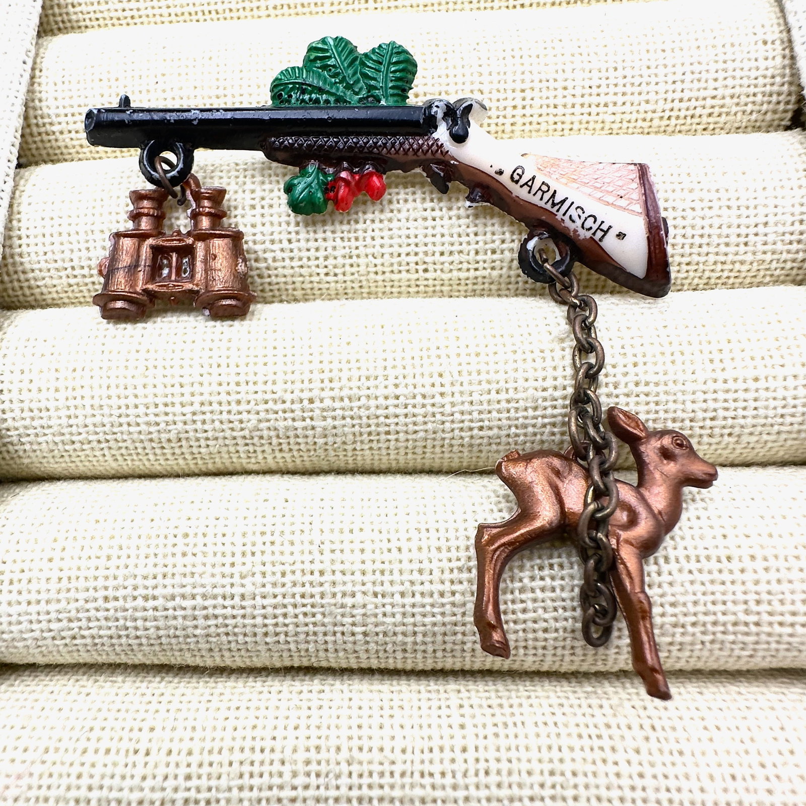 Vintage Older Early Plastic Hunting Brooch Pin Gun Binoculars Deer Garmisch Germany Souvenir (1 of 2)