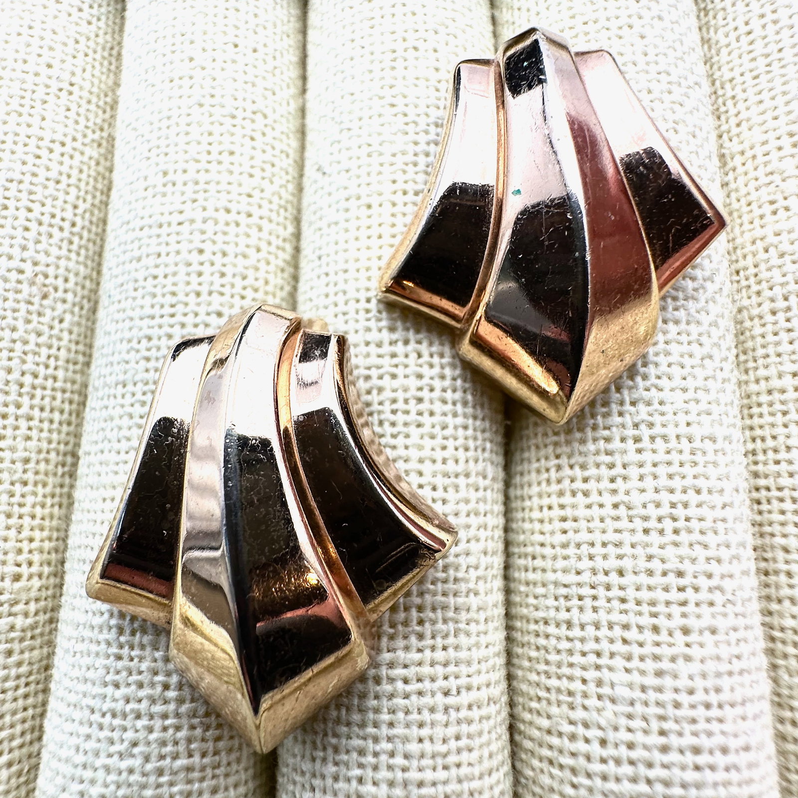 Vintage Christian Dior Germany Gold Tone Clip Earrings 1.25 Inch: Vintage Christian Dior Germany Gold Tone Clip Earrings 1.25 Inch