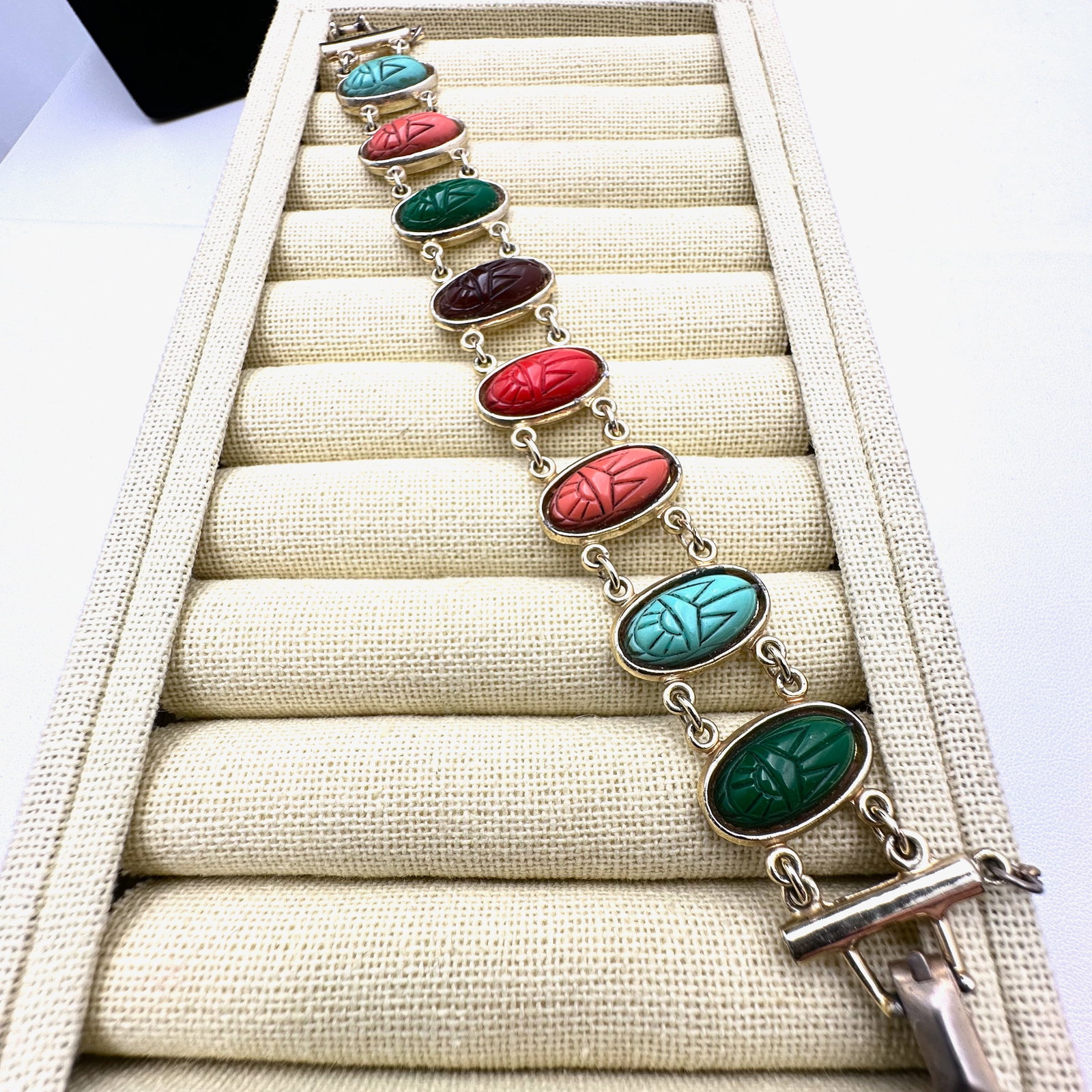 Vintage Tara Multicolor Scarab Gold Tone Bracelet 7.5 Inch (1 of 2)