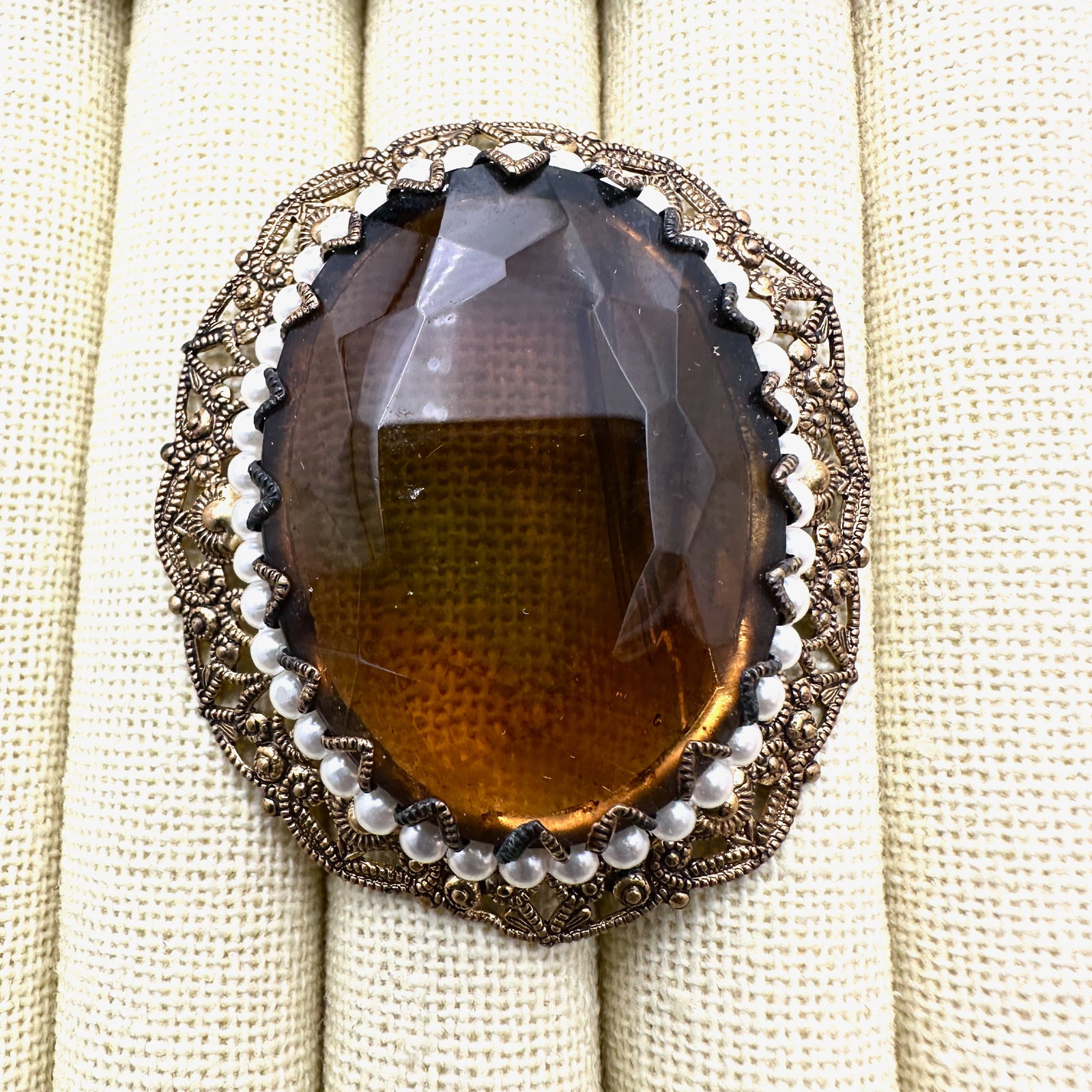 Vintage West Germany Amber Colored Glass Faux Pearl Gold Tone Filigree Brooch Pin 2 Inch: Vintage West Germany Amber Colored Glass Faux Pearl Gold Tone Filigree Brooch Pin 2 Inch