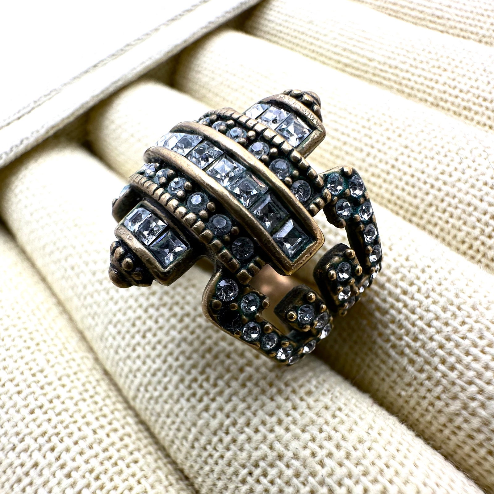 Heidi Daus Clear Crystal Bronze Tone Ring Size 8 (1 of 2)
