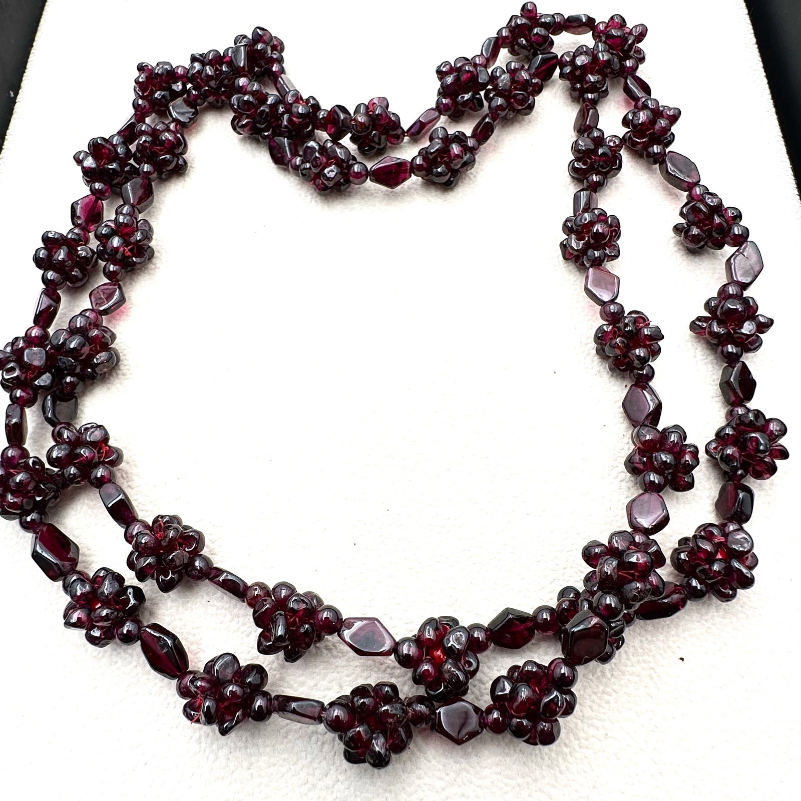 Vintage Natural Garnet Gemstone Bead Necklace 32 Inch Length (1 of 2)