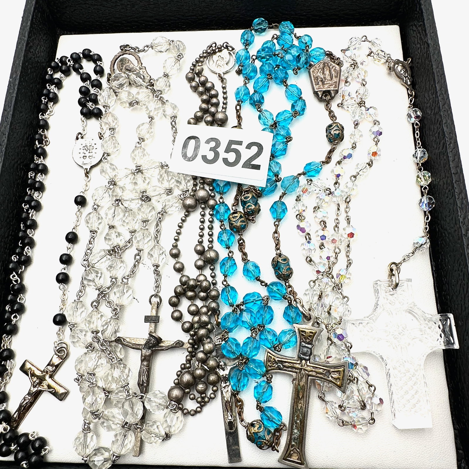Vintage and Modern Jewelry Collection Group Religious Rosaries Crystal Glass Silver Tone (1 of 2)