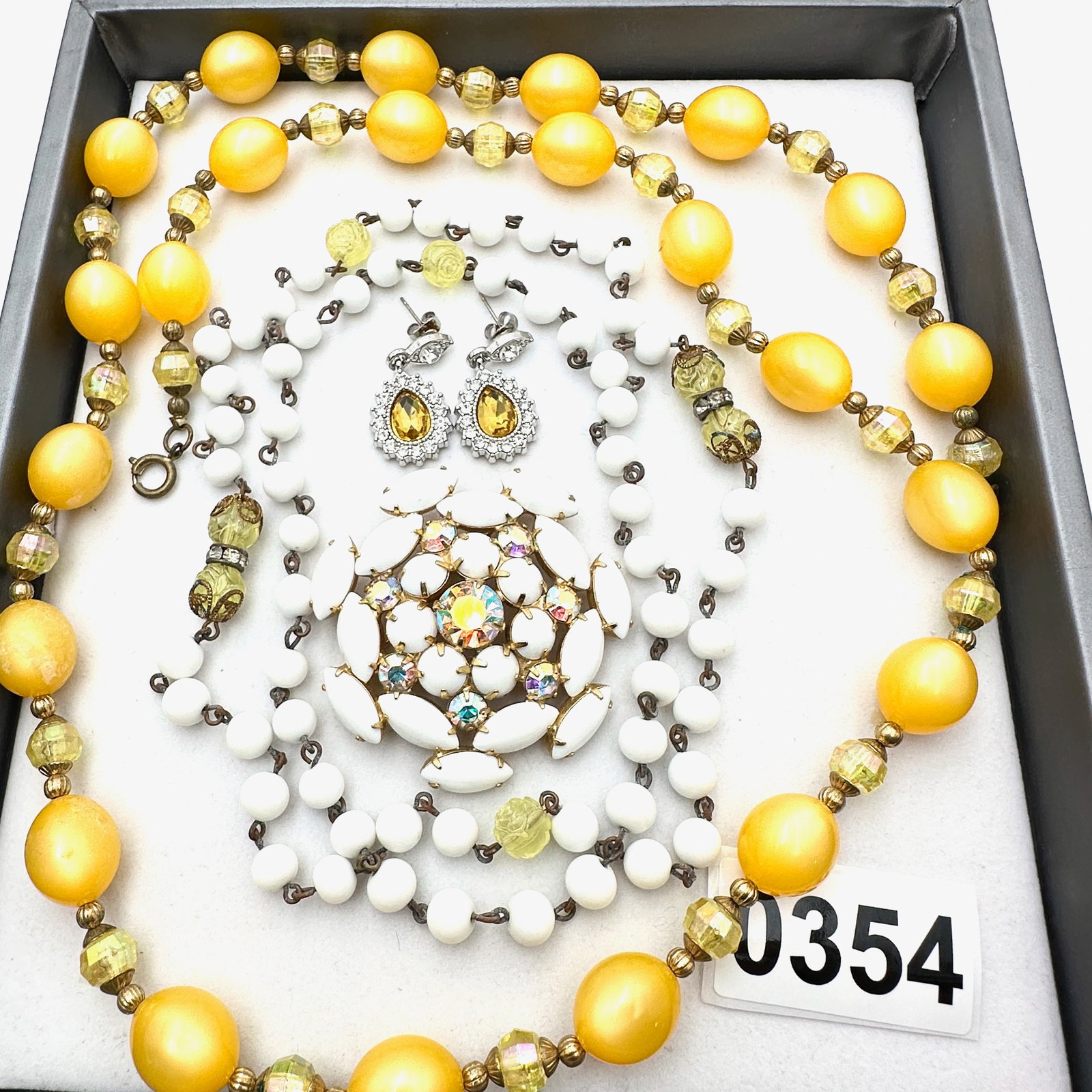 Vintage and Modern Jewelry Collection Group Yellow And White Art Glass Necklace Rhinestone Brooch (1 of 2)
