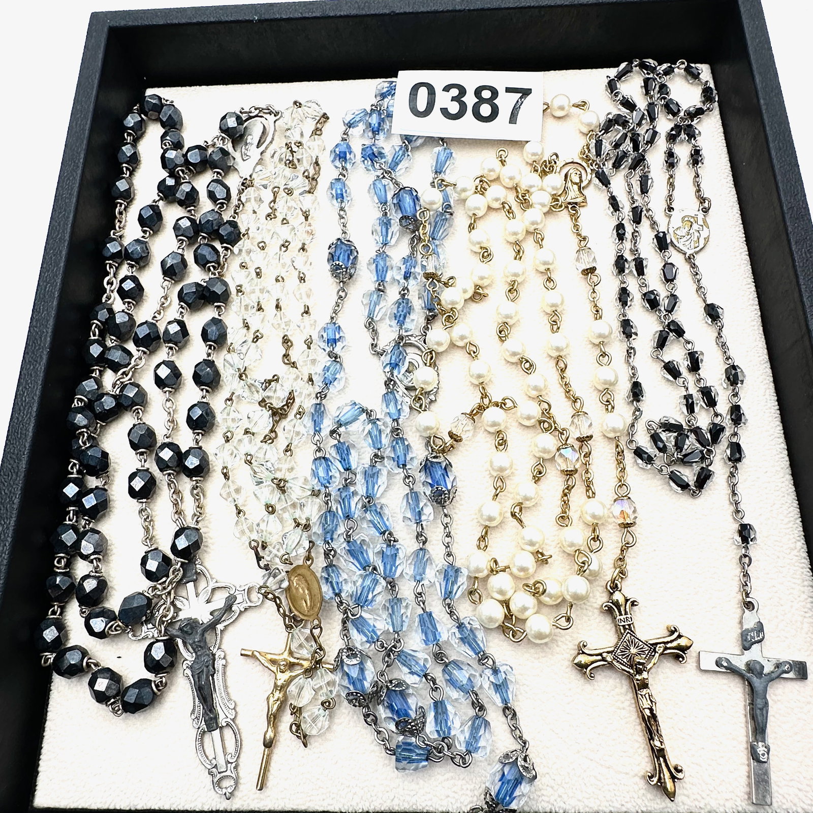 Vintage Jewelry Collection Group Rosaries Art Glass Crystal Faux Pearl Silver & Gold Tone (1 of 2)