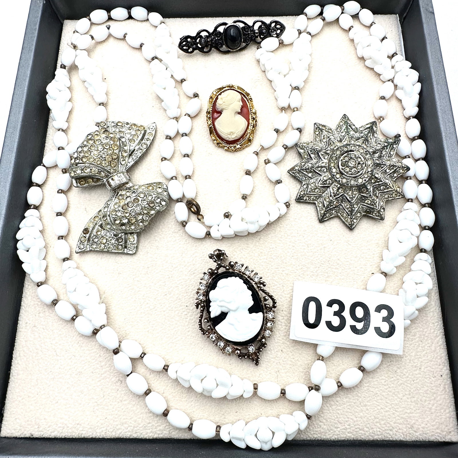 Vintage and Modern Jewelry Collection Group White Art Glass Necklace Pot Metal Brooches Cameos: Vintage and Modern Jewelry Collection Group White Art Glass Necklace Pot Metal Brooches Cameos