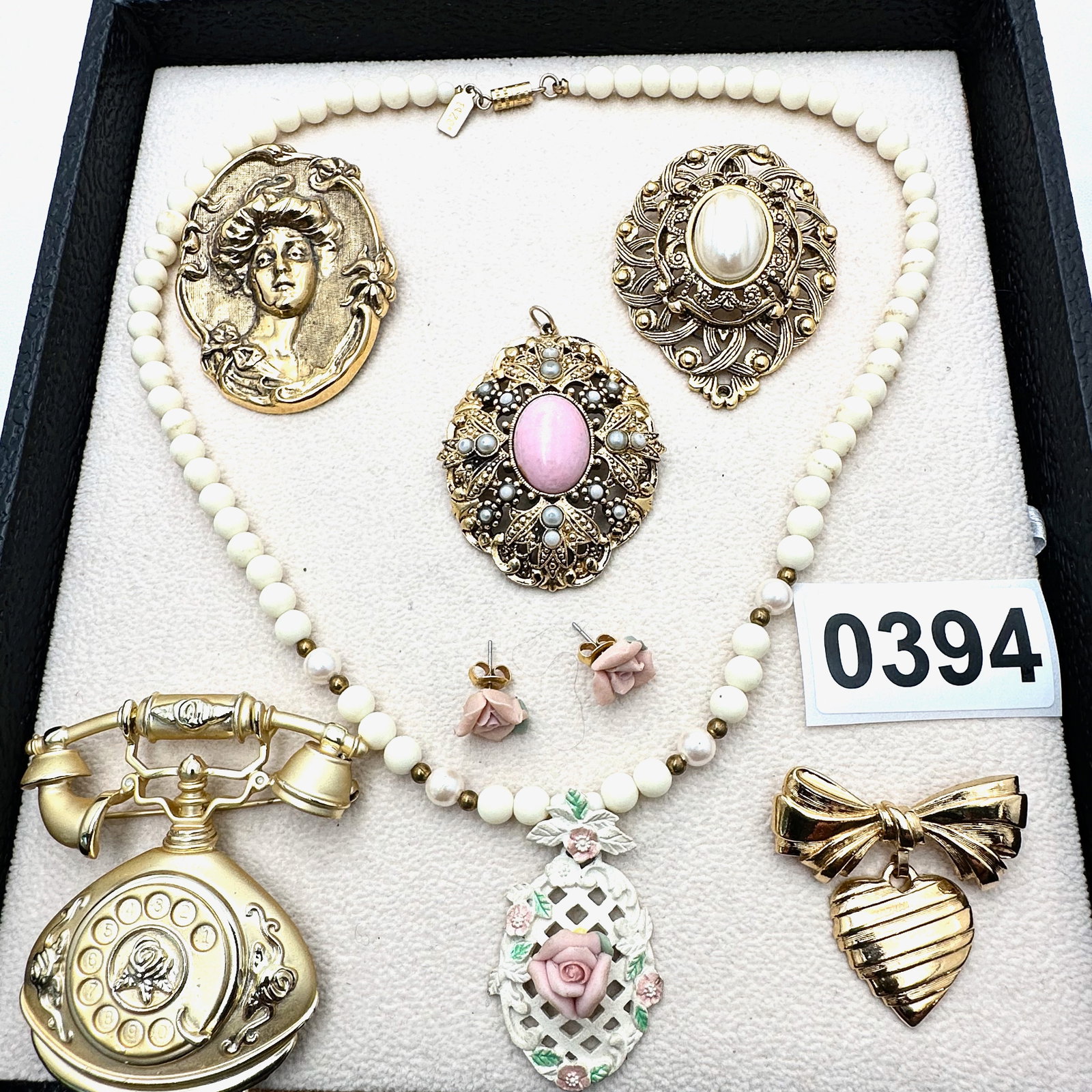 Vintage and Modern Jewelry Collection Group Several 1928 Brand Broaches and Necklaces (1 of 2)