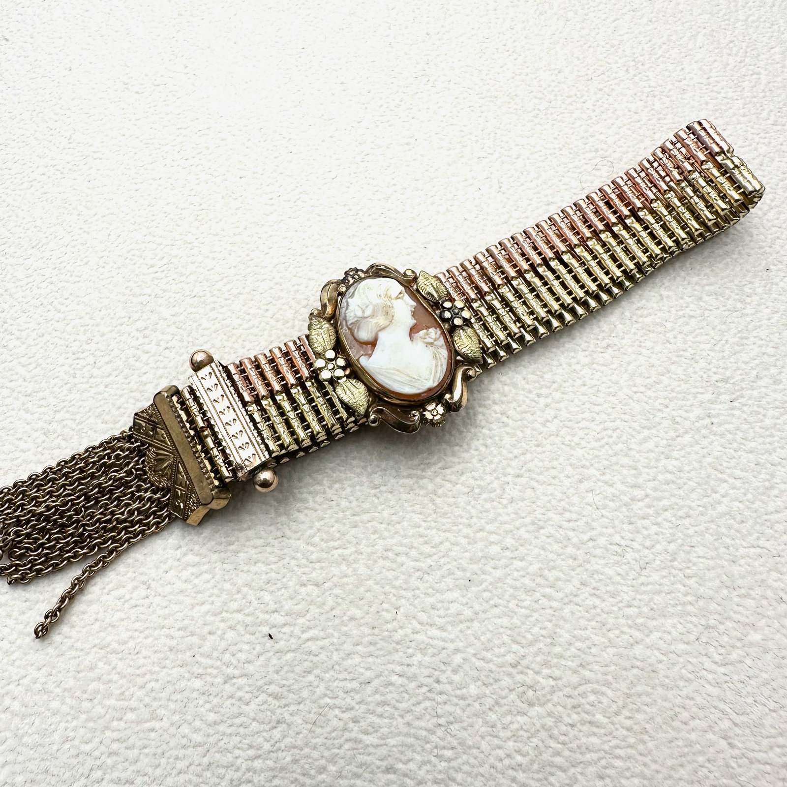 Antique Victorian Gold Filled Carved Shell Cameo Bracelet Adjustable Size (1 of 2)