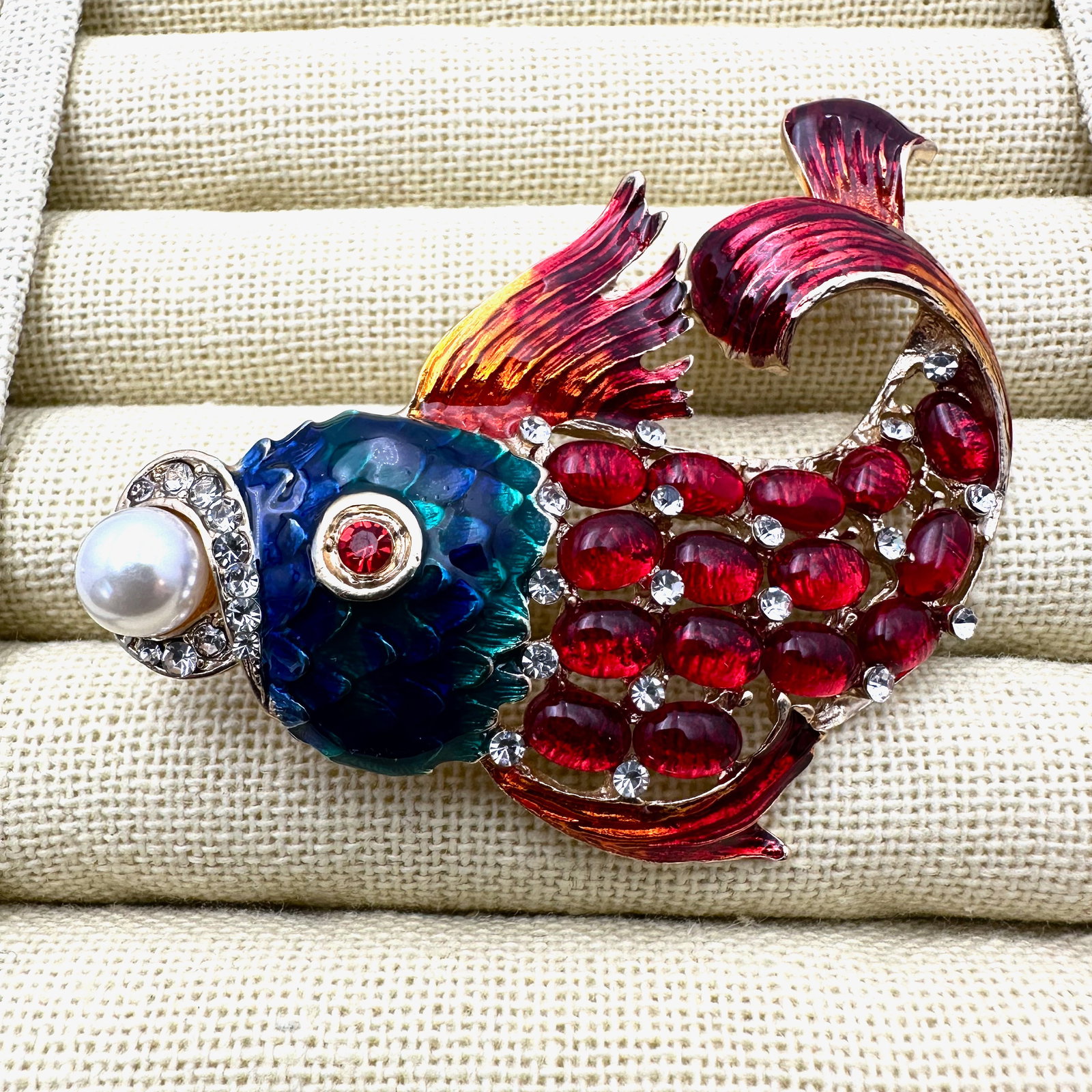 Red and Blue Enamel Gold Tone Fish Brooch Pin 3 Inch: Red and Blue Enamel Gold Tone Fish Brooch Pin 3 Inch