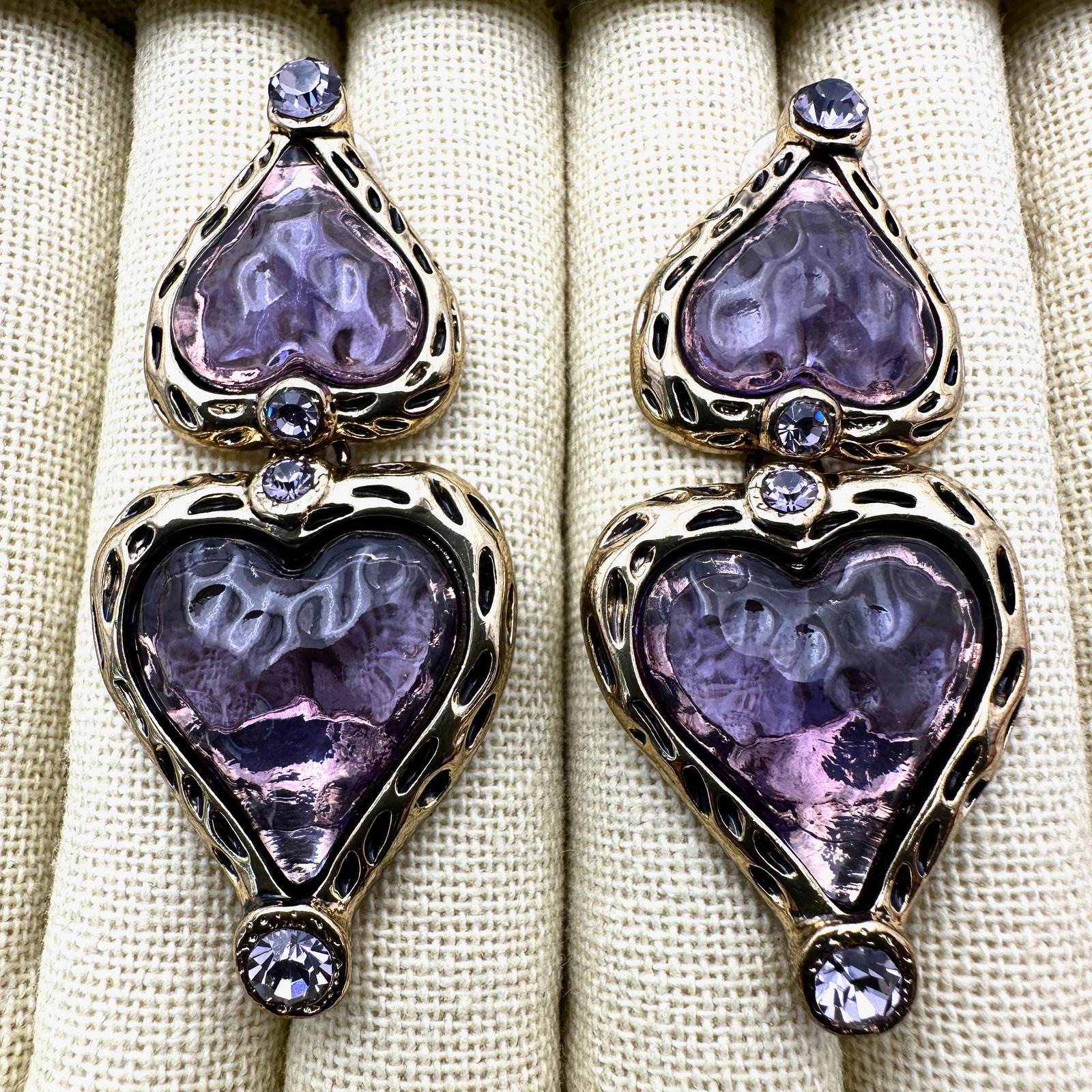 Purple Gripoix Glass Style Hearts Gold Tone Pierced Earrings 2.5 Inch: Purple Gripoix Glass Style Hearts Gold Tone Pierced Earrings 2.5 Inch
