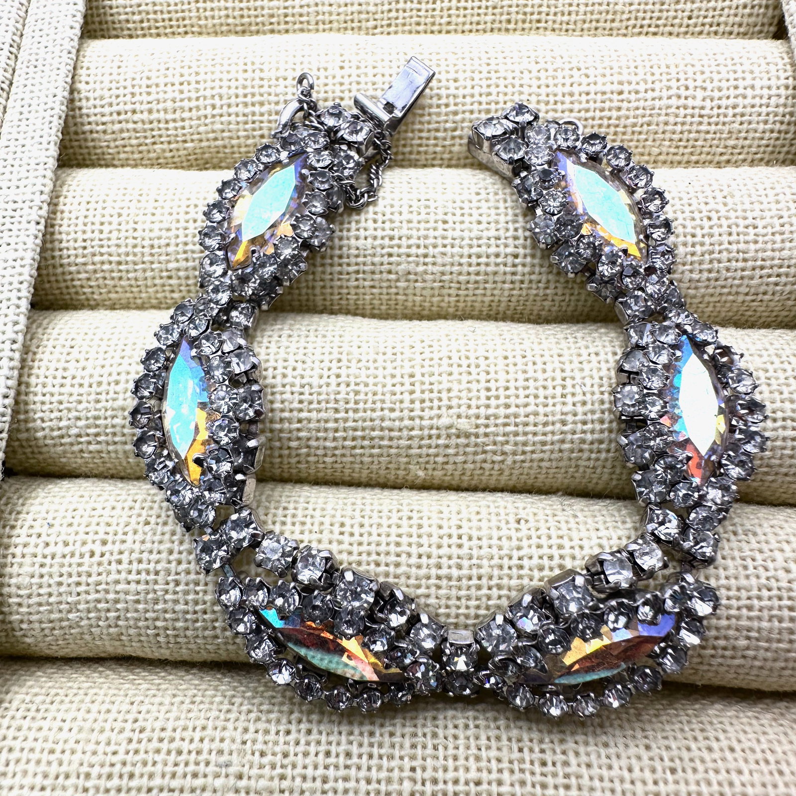 Vintage Aurora Borealis Glass Rhinestone Bracelet 6.5 Inch (1 of 2)