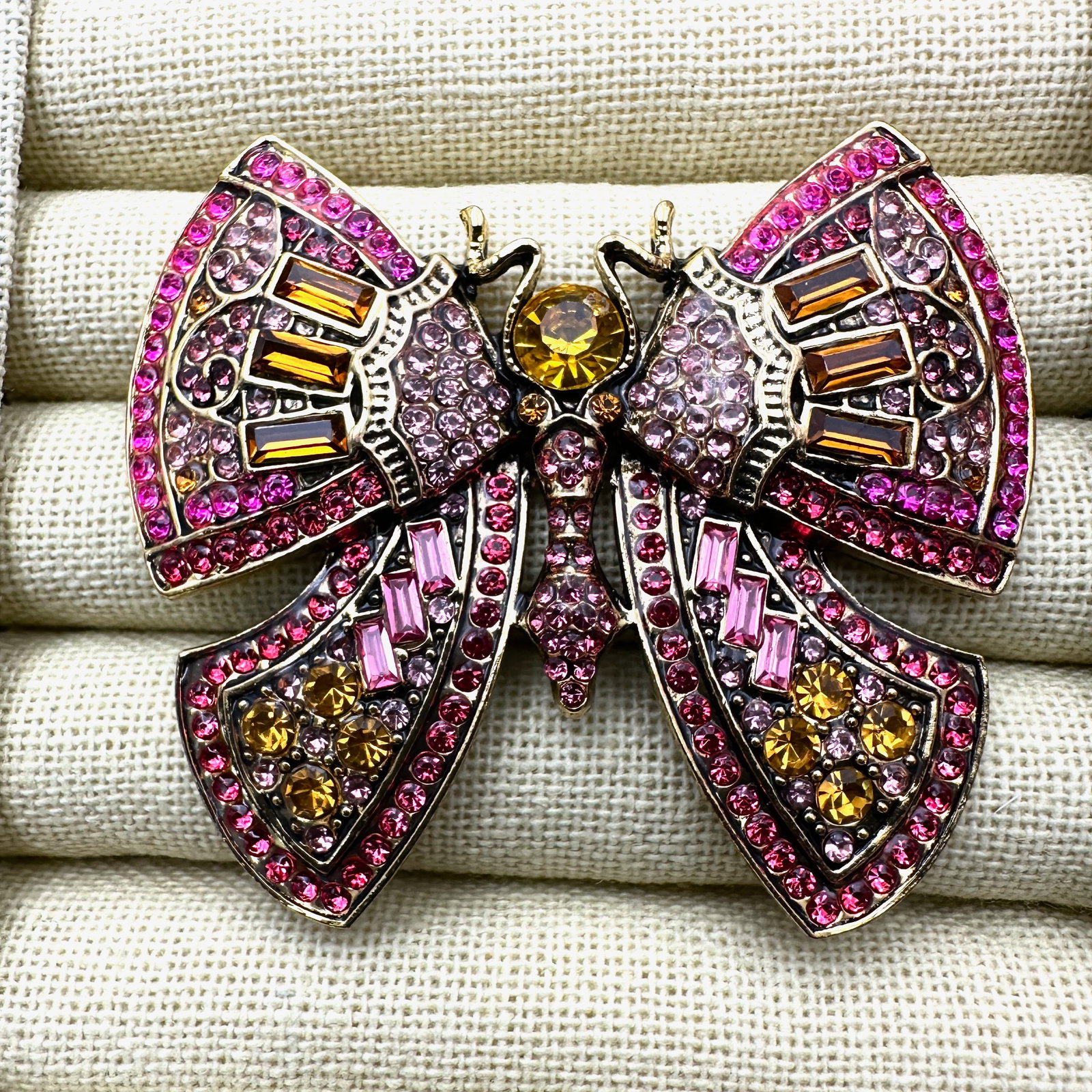 Large Pink Rhinestone Gold Tone Butterfly Brooch Pin 3 Inch: Large Pink Rhinestone Gold Tone Butterfly Brooch Pin 3 Inch