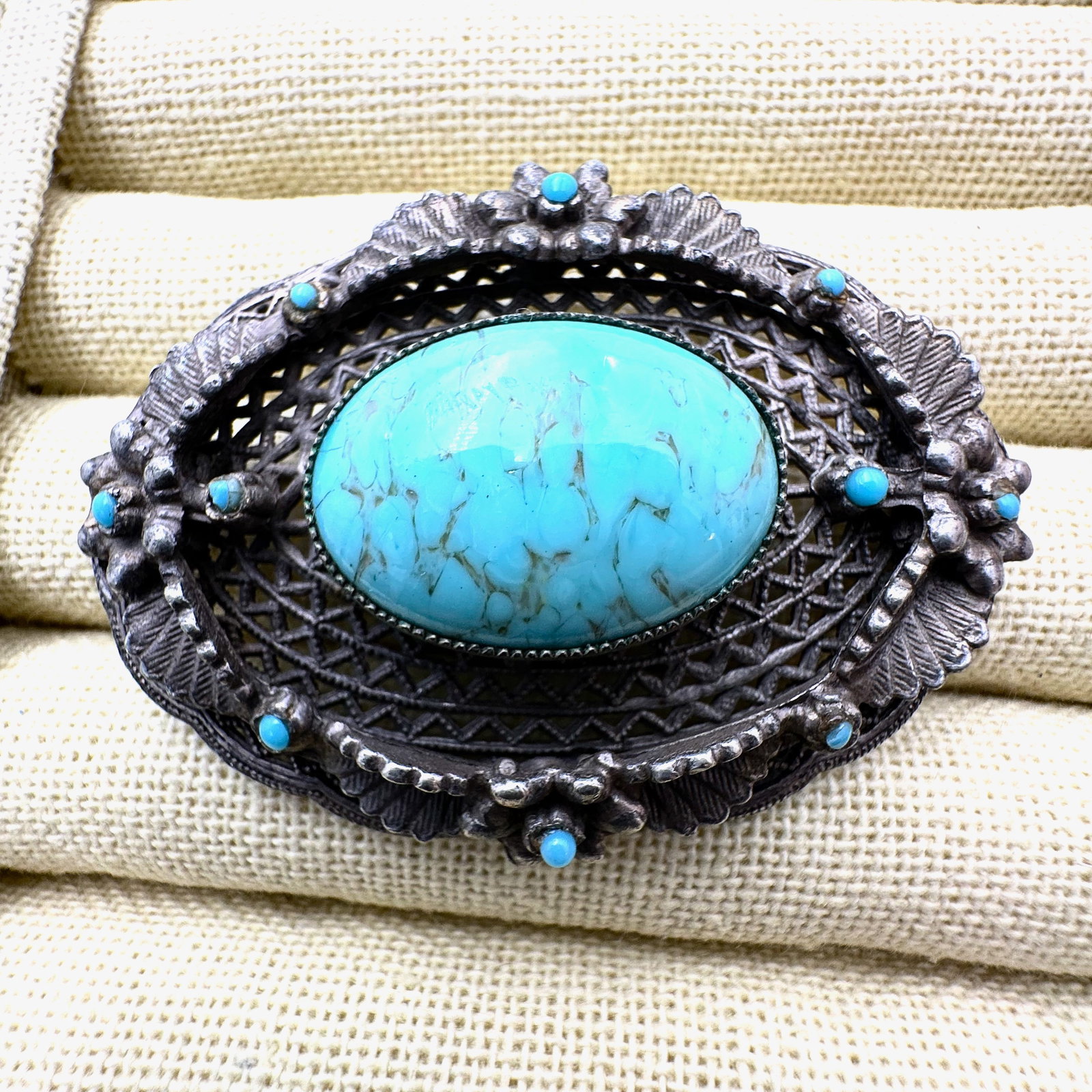 Vintage Unsigned Neiger Brothers Blue Speckled Glass Brooch Pin 2.5 Inch (1 of 2)