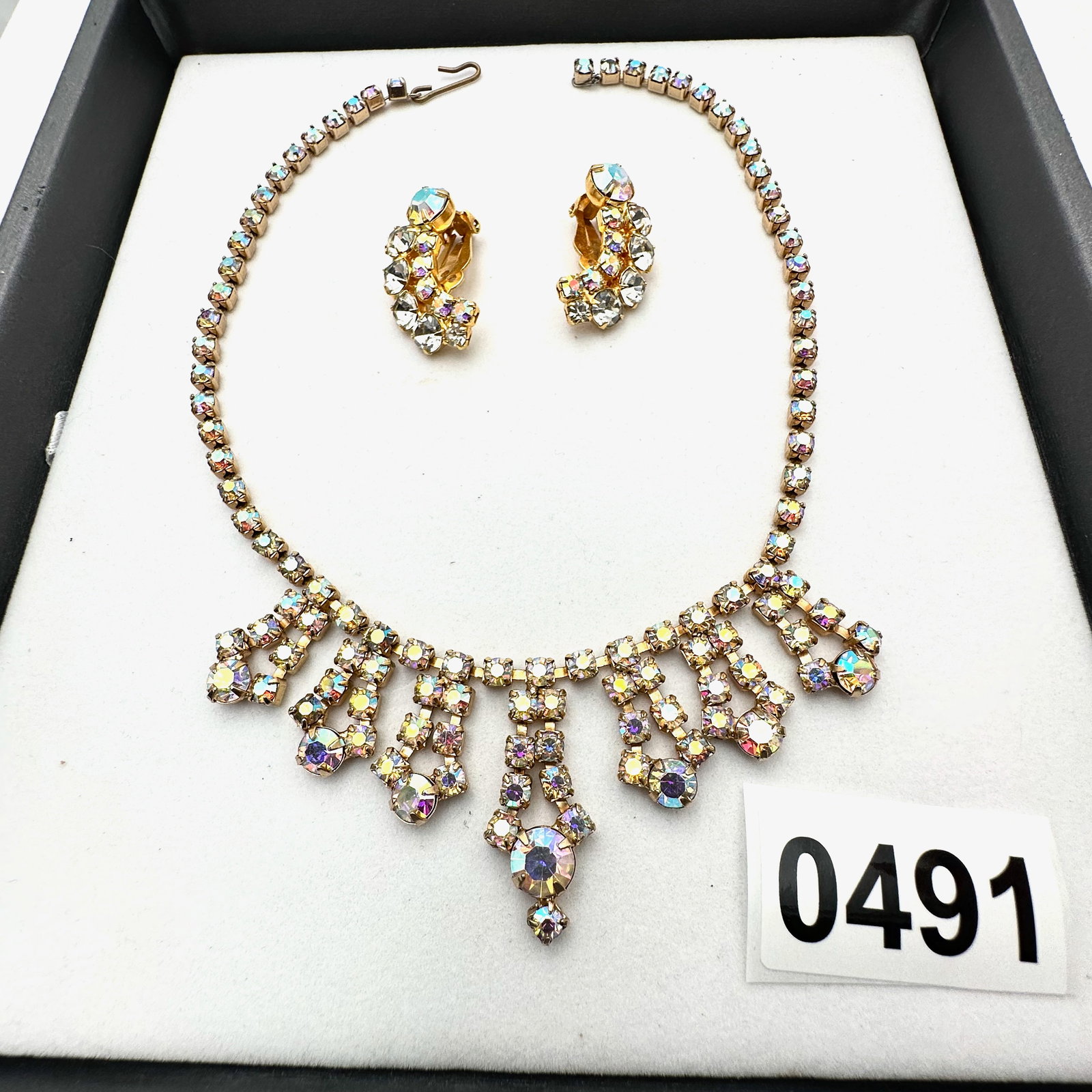 Vintage Aurora borealis Glass Rhinestone Necklace and Clip Earrings (1 of 2)