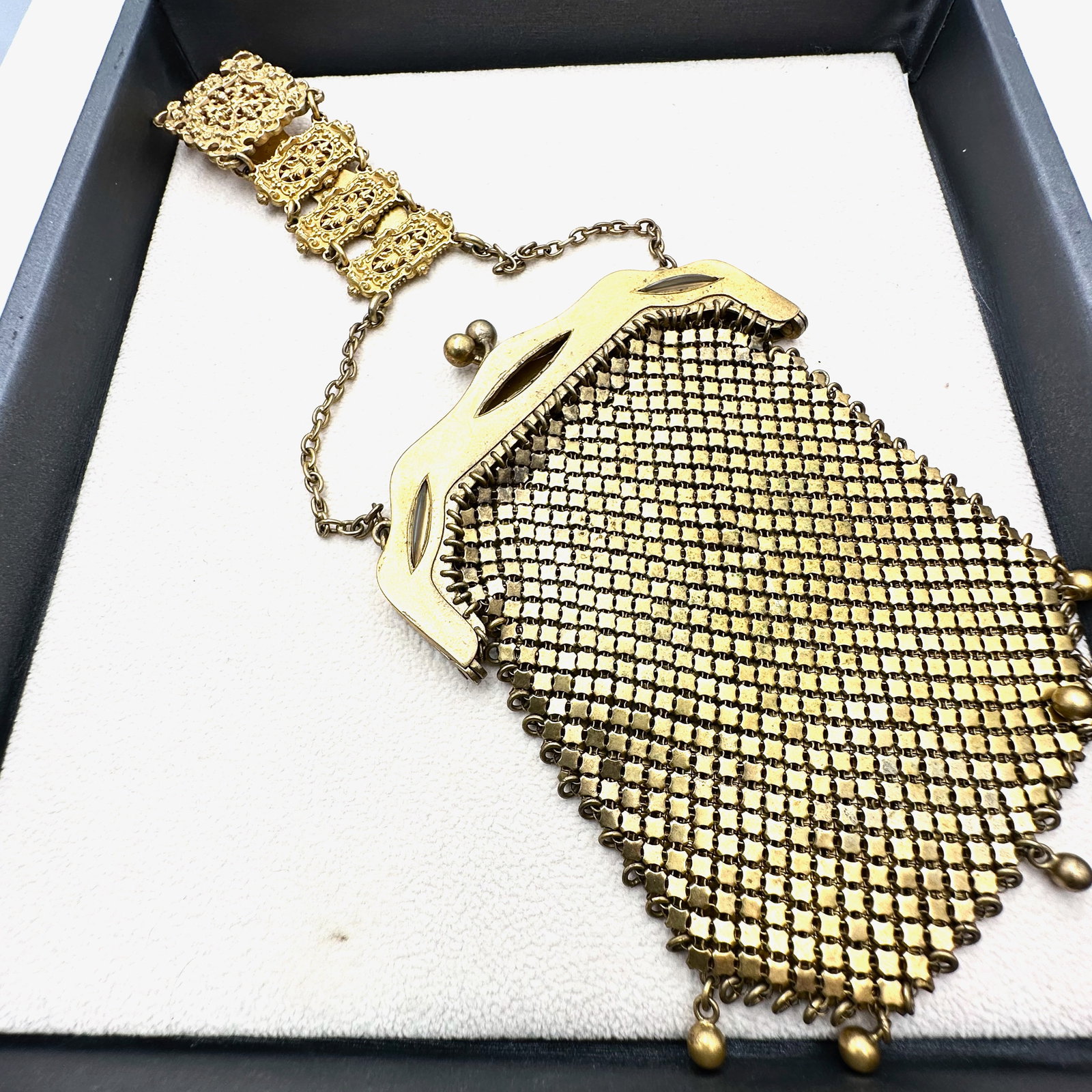 Antique Vintage Gold Plated Sterling Silver Chatelaine Clip With Mesh Bag 3.5 x 5. Inch (1 of 2)