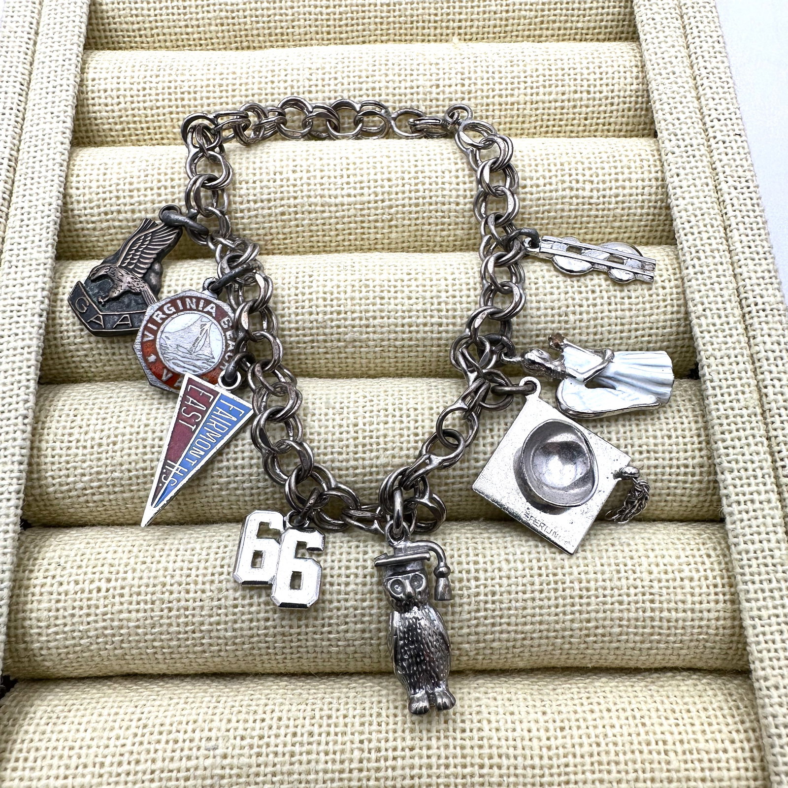 Vintage Sterling Silver Charm Bracelet 7 Inch with Some Charms 24 Grams (1 of 2)