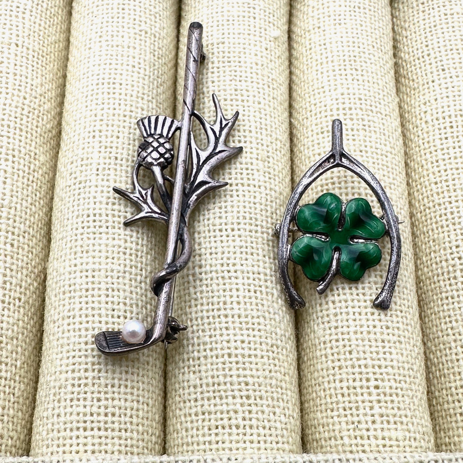 Vintage Group of Two Sterling Silver Brooches Pins Enamel Flour Leaf Clover Lucky Wishbone Scottish (1 of 2)