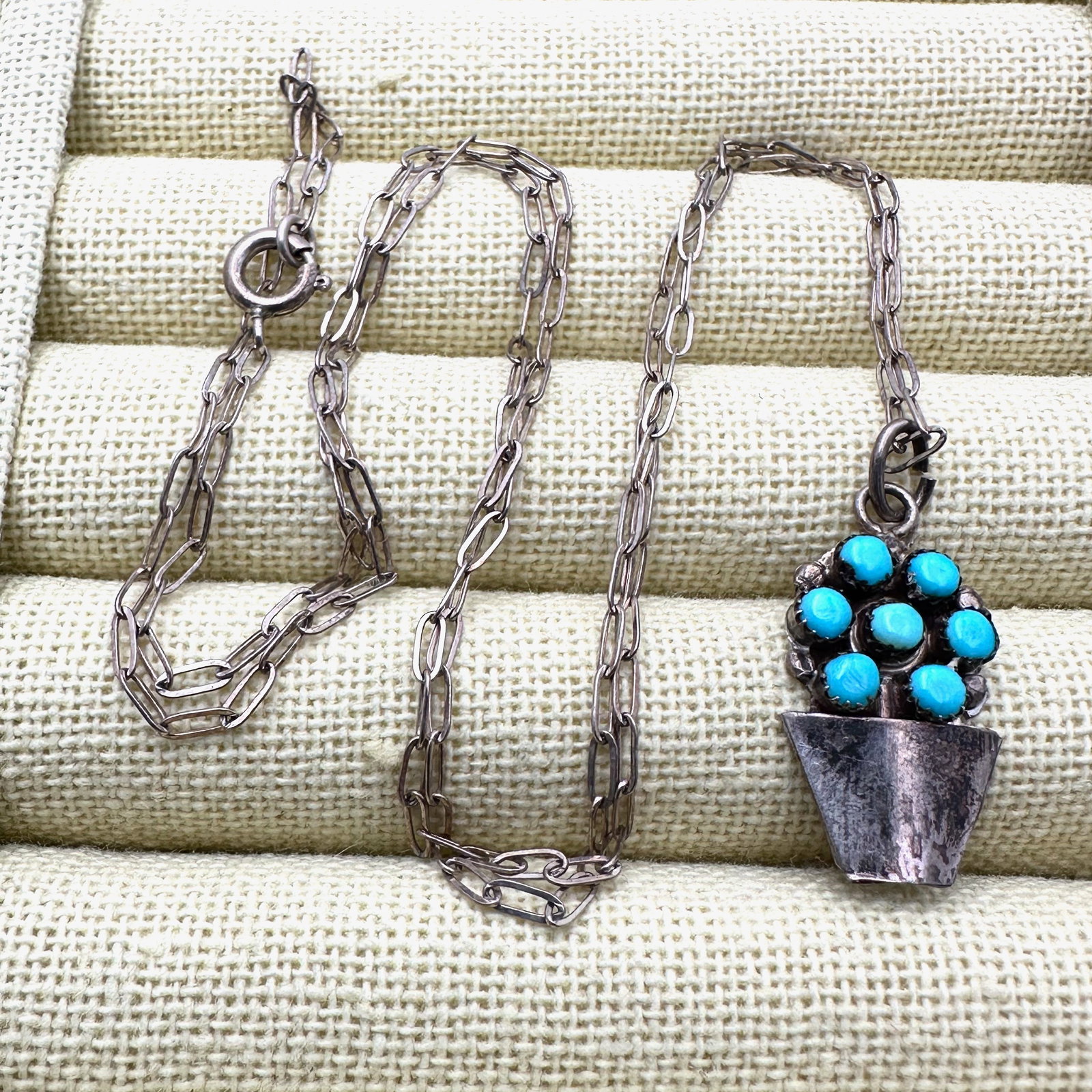 Vintage Native American Turquoise Sterling Silver Flower Pot Pendant Necklace 24 Inch Chain (1 of 2)