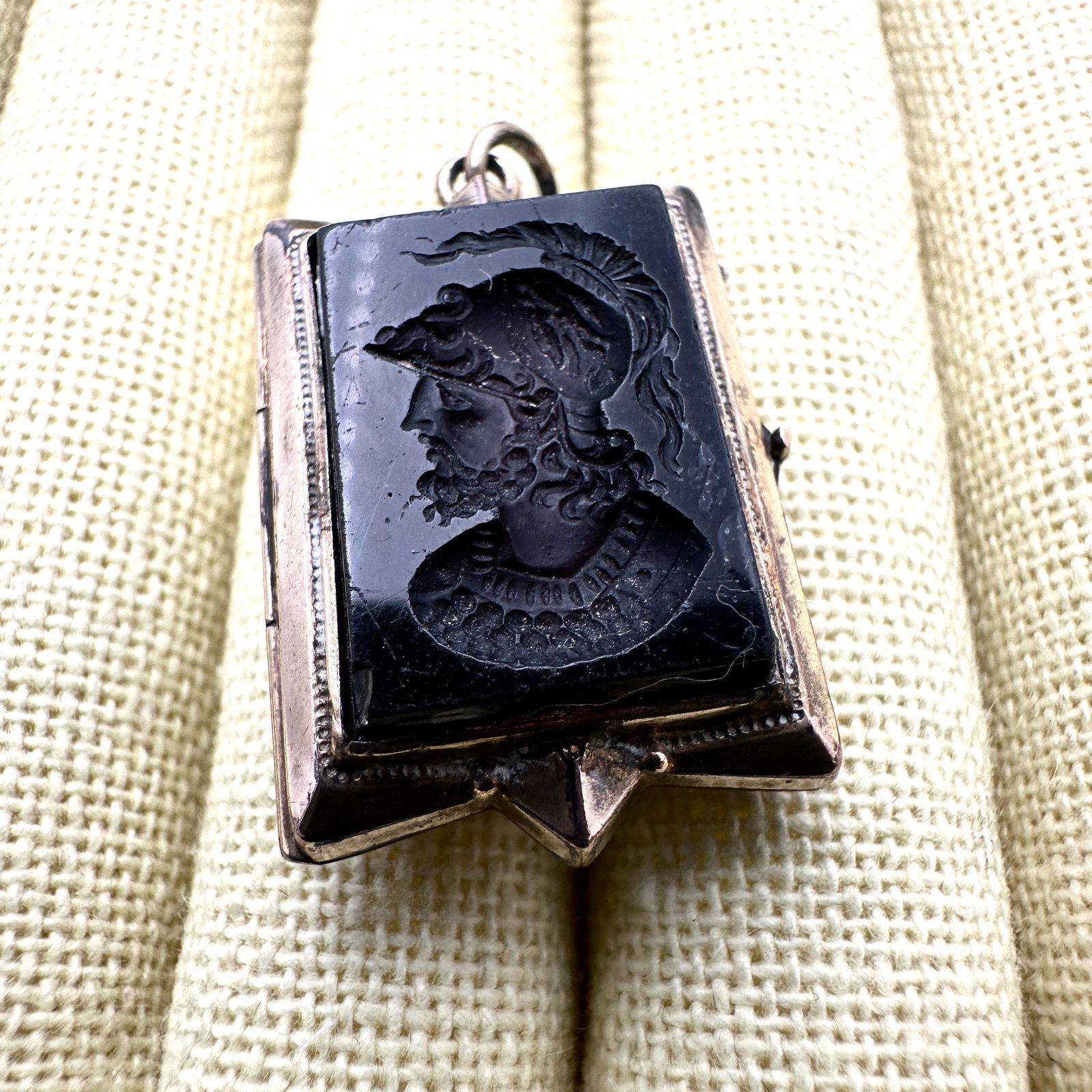 Antique Victorian Gold Filled Intaglio Glass Picture Locket Pendant One piece of glass inside locket (1 of 3)