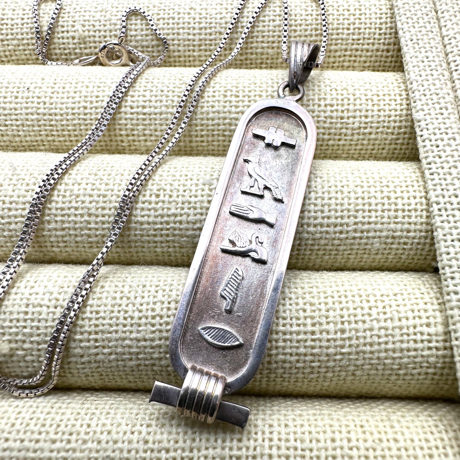 Vintage Egyptian Hieroglyphics Sterling Silver Pendant Necklace 18 Inch Chain (1 of 2)