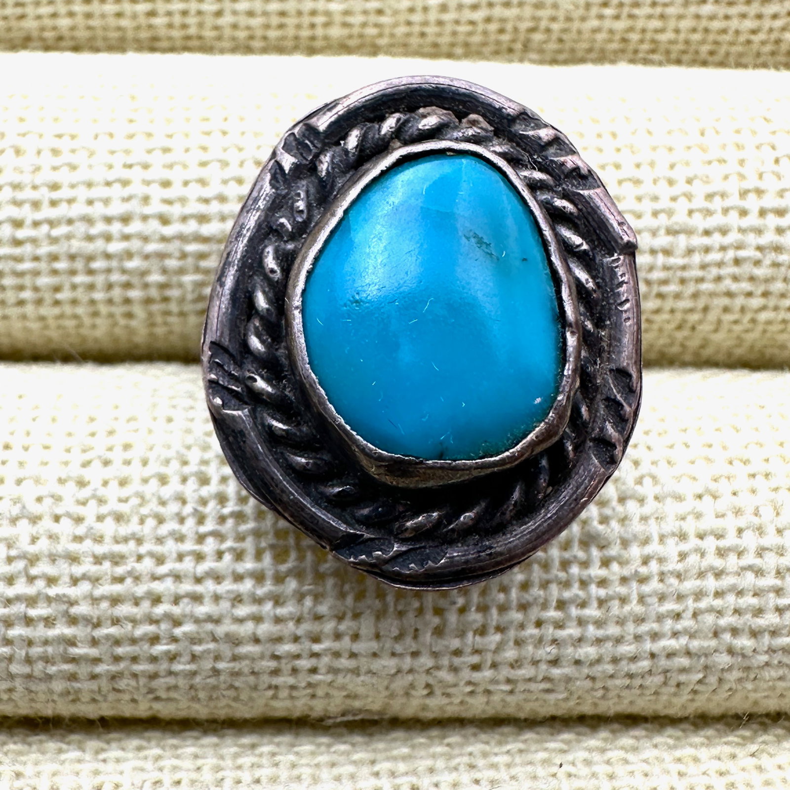 Vintage Native American Turquoise Sterling Silver Ring Size 5 Petite Size: Vintage Native American Turquoise Sterling Silver Ring Size 5 Petite Size