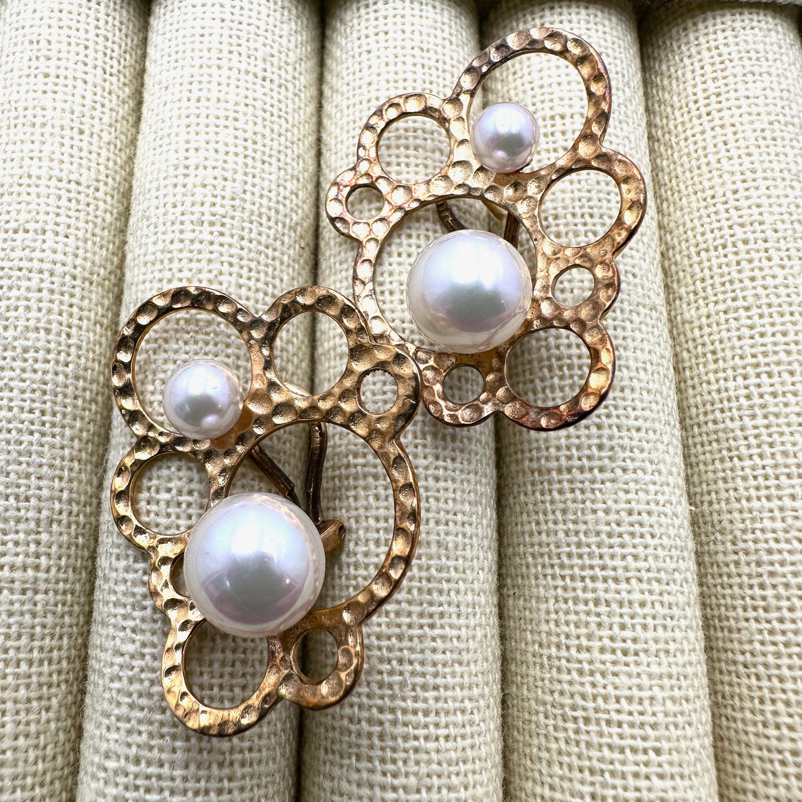 Gold Plated Sterling Silver Pearl Modernist Design Pierced Lever Back Earrings 1.5 Inch Weight 14: Gold Plated Sterling Silver Pearl Modernist Design Pierced Lever Back Earrings 1.5 Inch Weight 14 Grams