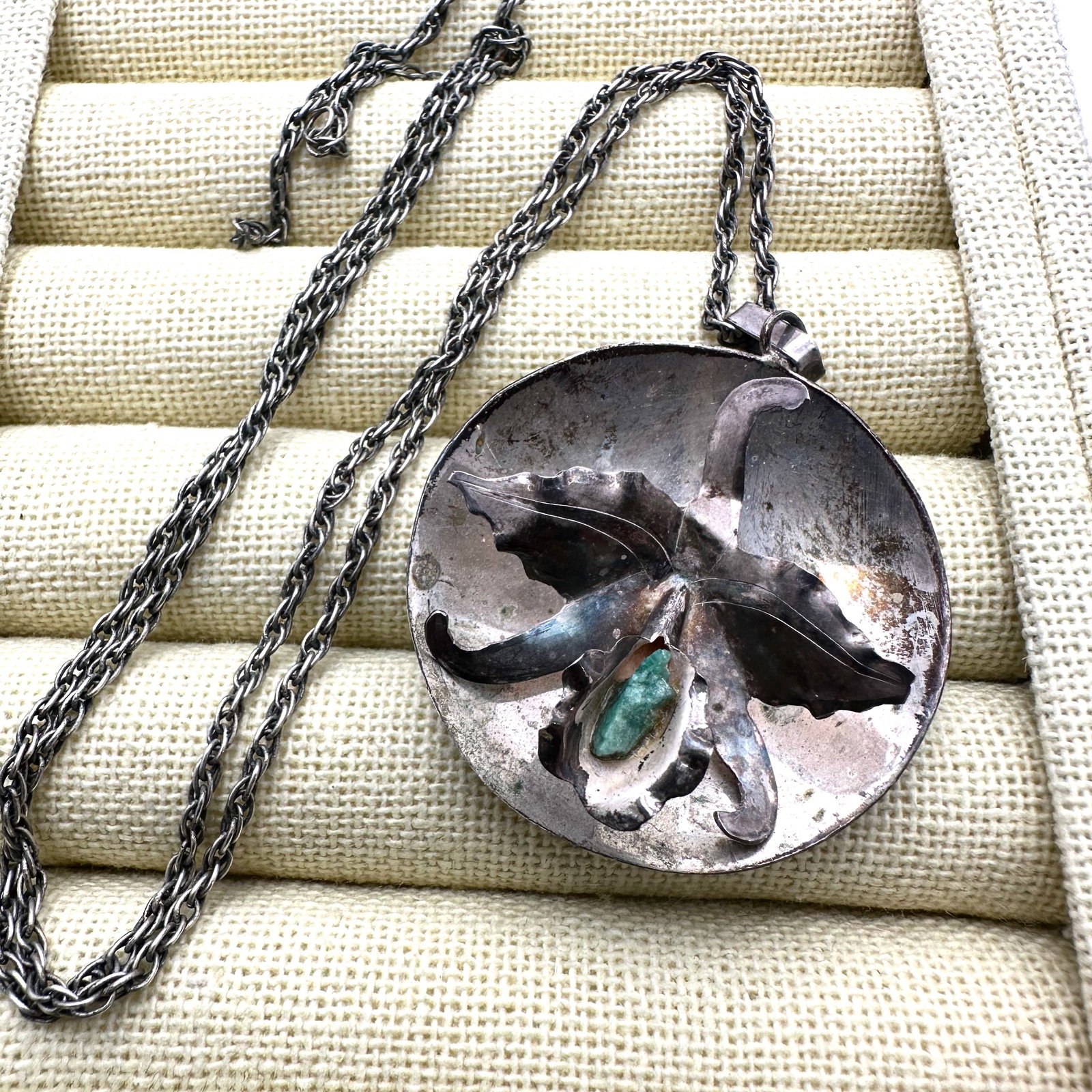 Vintage Sterling Silver Flower Pendant Necklace 24 Inch Chain (1 of 2)