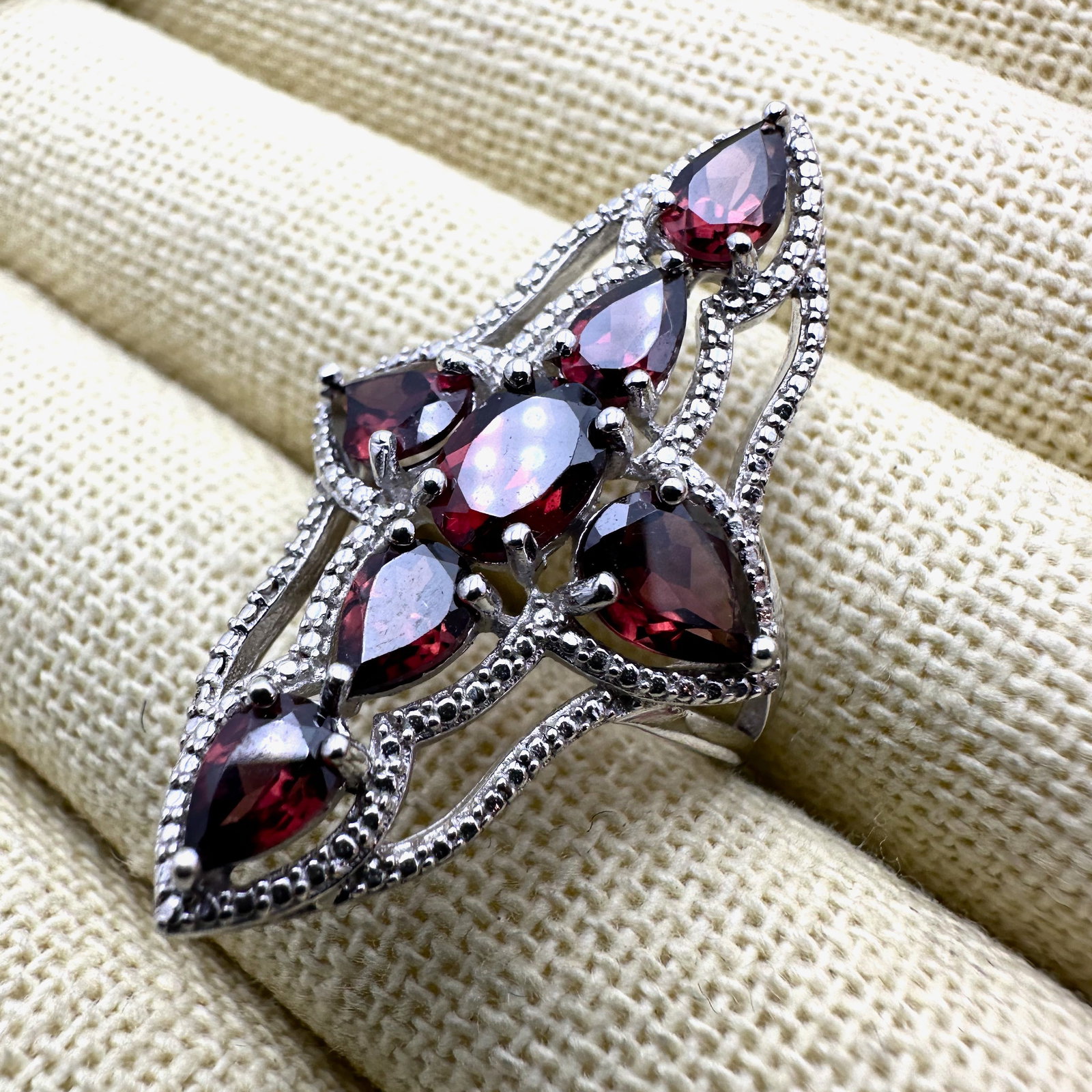 Red Gemstone Sterling Silver Statement Ring Size 9 Unworn Condition (1 of 2)
