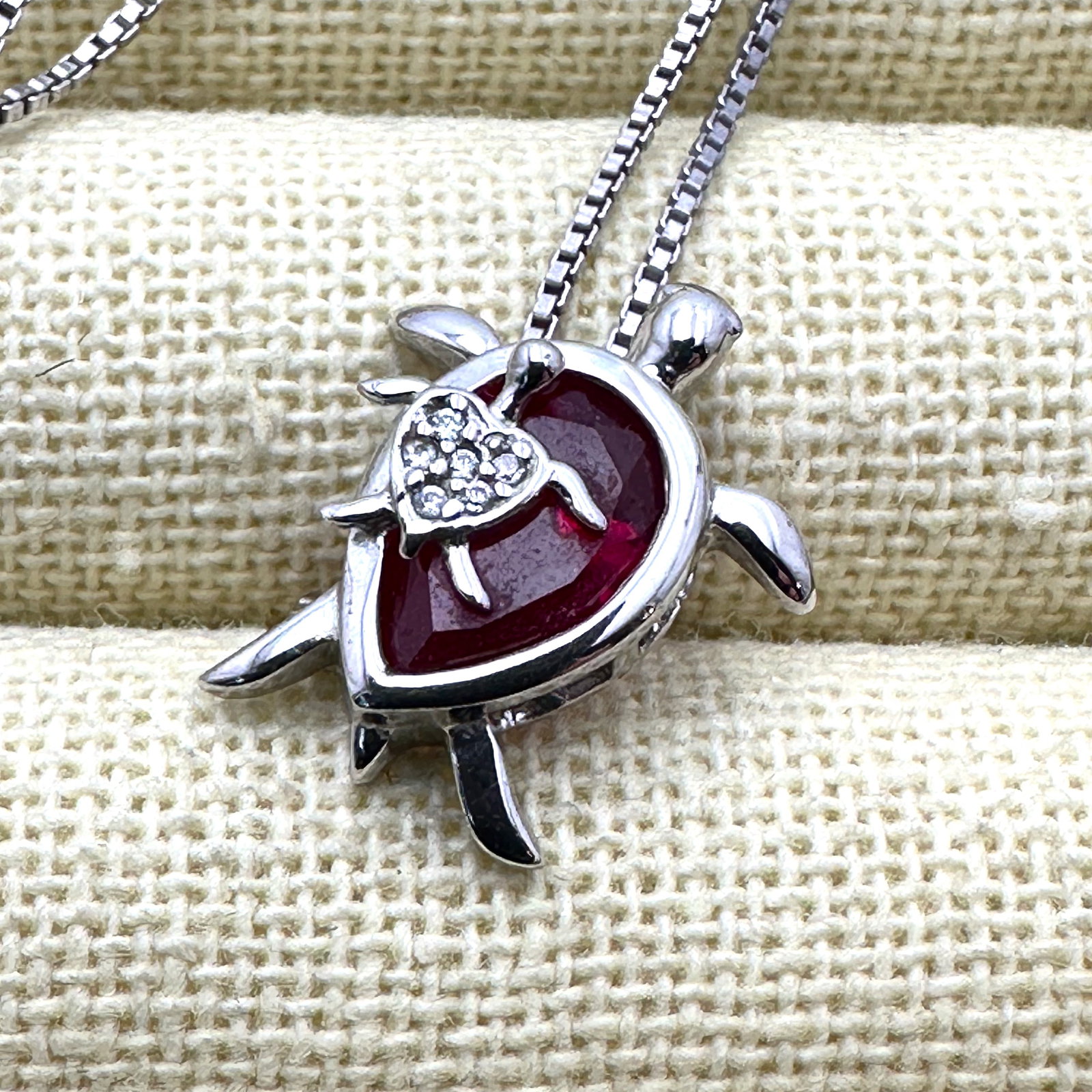 Ruby Diamond Turtle Pendant Sterling Silver Necklace 18 Inch Chain (1 of 2)