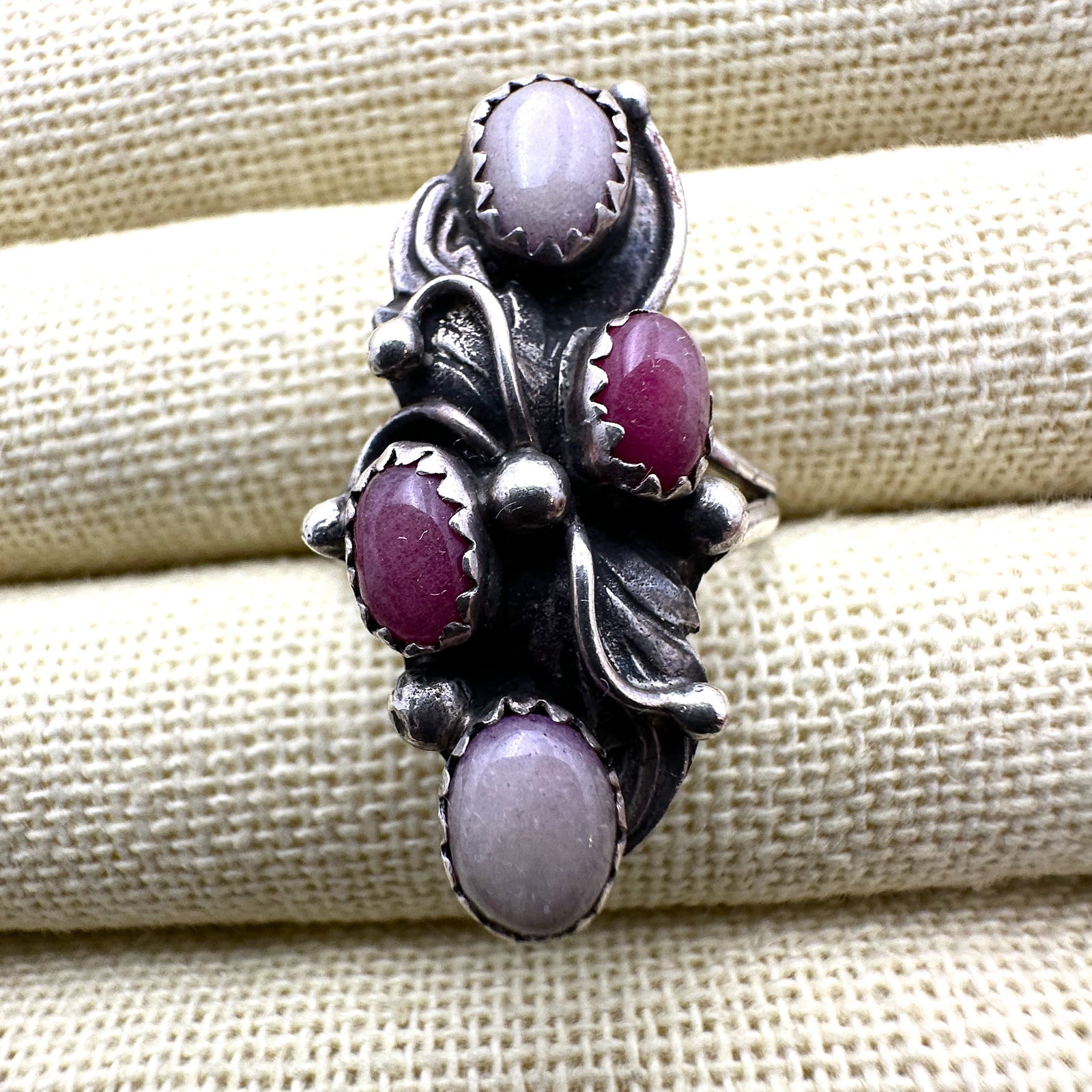 Native American Pink Gemstone Sterling Silver Ring Size 8 (1 of 2)