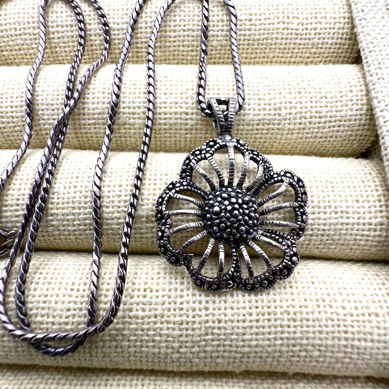 Marcasite Sterling Silver Flower Pendant Sterling Silver Necklace 20 Inch Chain (1 of 2)
