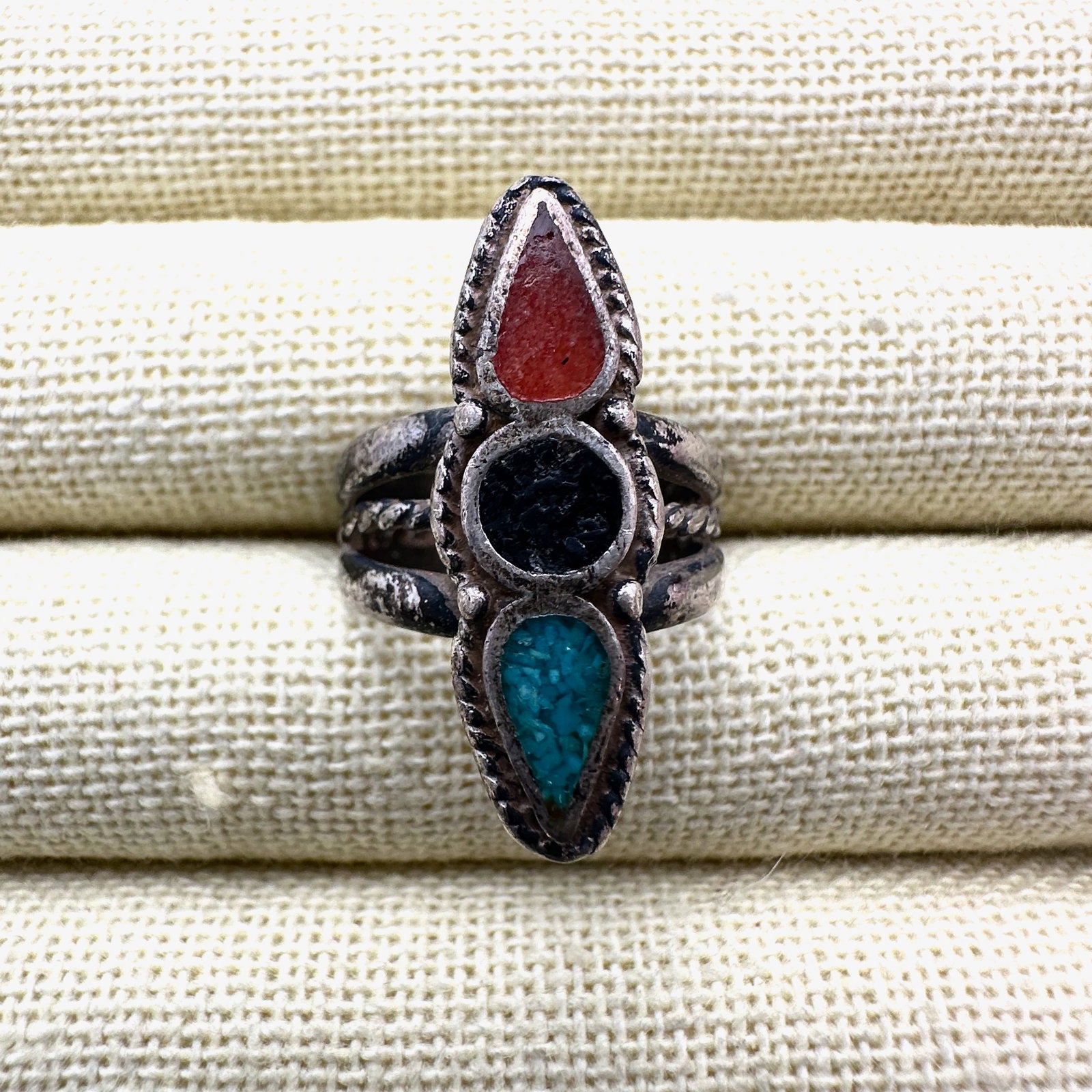 American Southwest Inlay Turquoise Coral Black Onyx Sterling Silver Ring Size 6 (1 of 2)