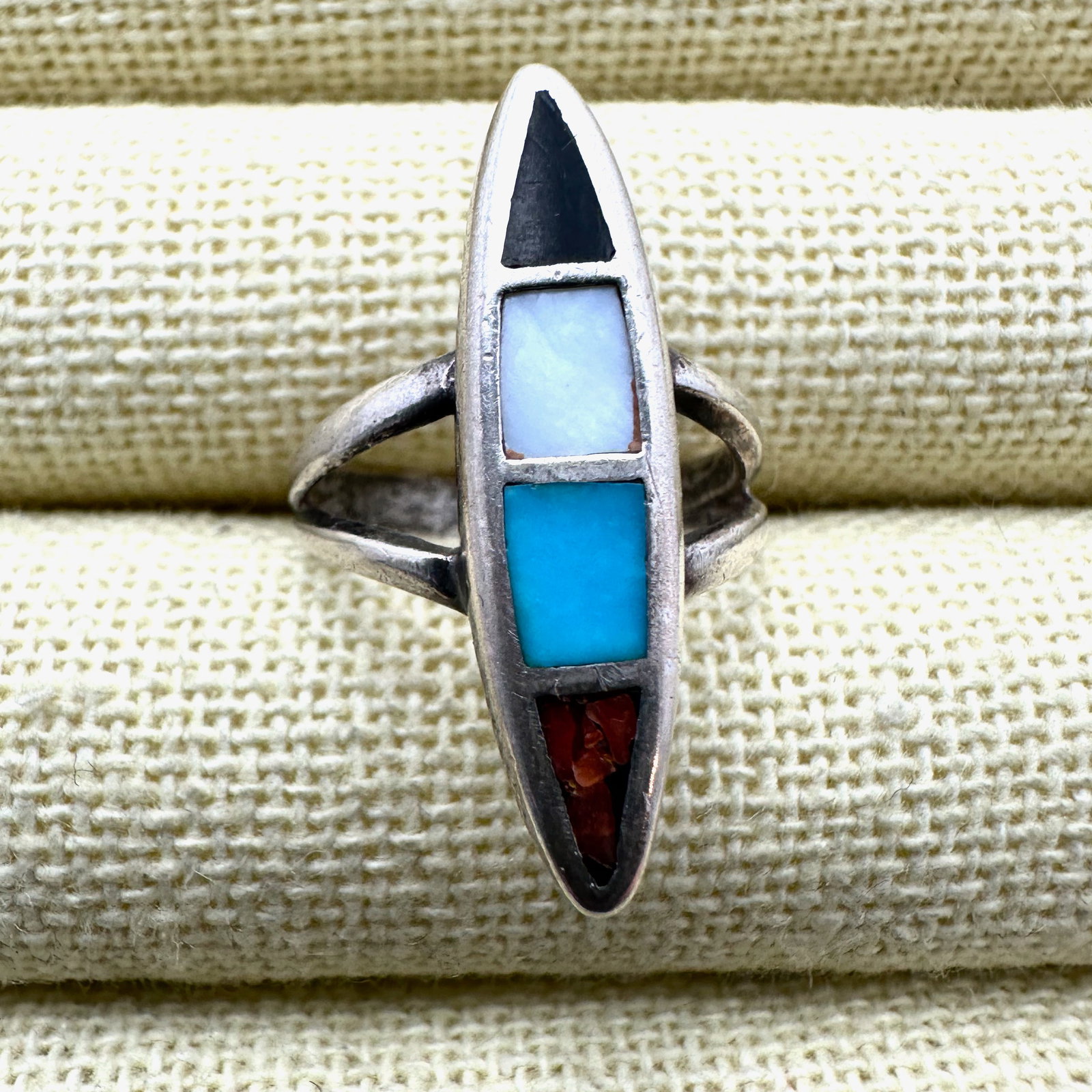 American Southwest Inlay Turquoise Coral Black Onyx Pearl Sterling Silver Ring Size 4 Petite Size (1 of 2)