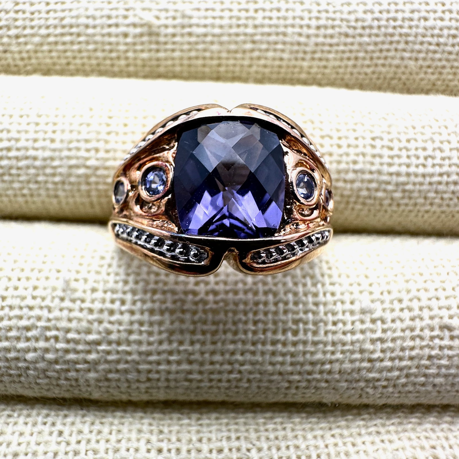 Purple Amethyst Gold Plated Sterling Silver Ring Size 6 (1 of 2)