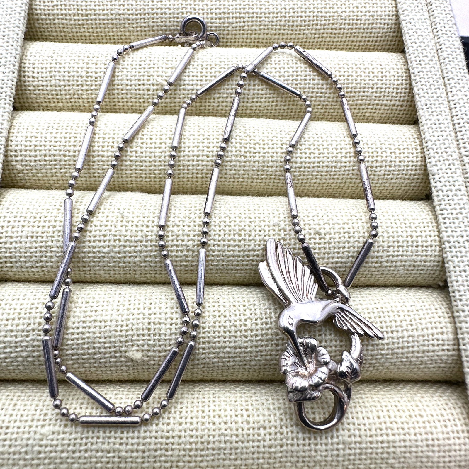 Sterling Silver Humming Bird Pendant Necklace 18 Inch Chain: Sterling Silver Humming Bird Pendant Necklace 18 Inch Chain