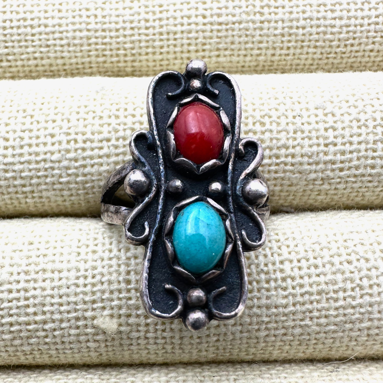 Vintage Native American Coral Turquoise Sterling Silver Ring Size 6 (1 of 2)
