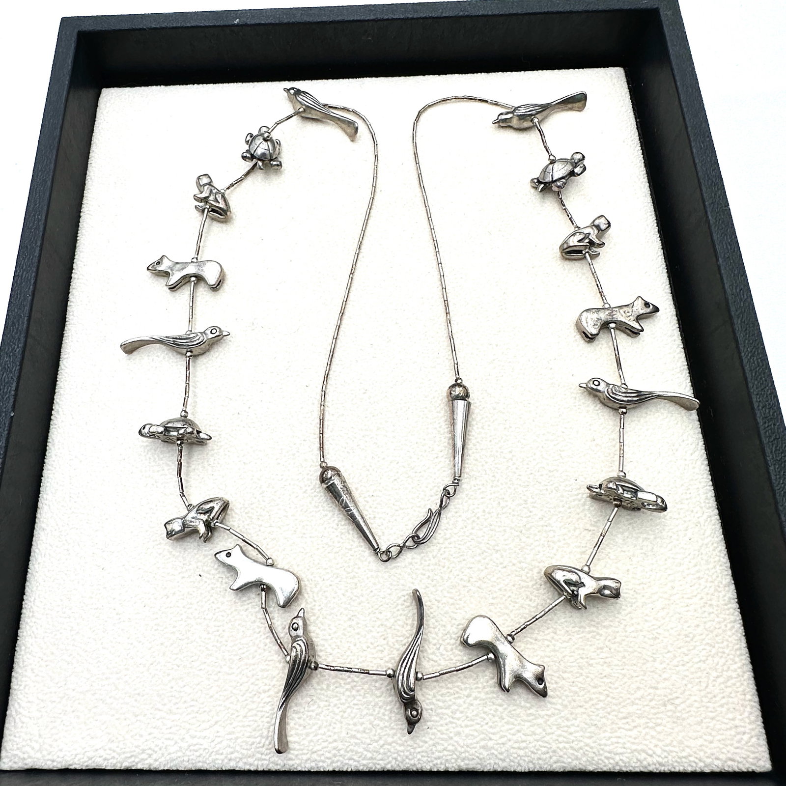 Vintage Native American Sterling Silver Fetish Animal Bead Necklace 28 Inch Length Weight 80 Grams (1 of 2)