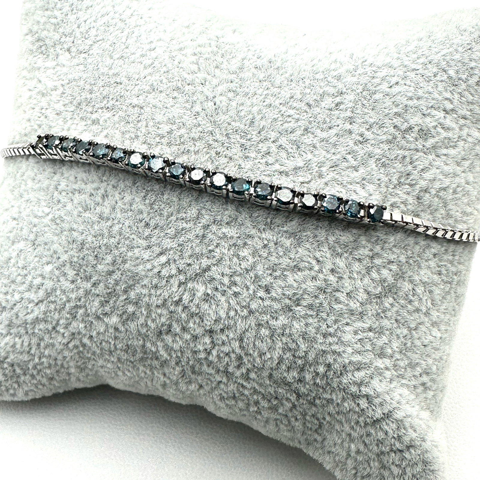 Blue Diamond Sterling Silver Bolo Style Bracelet Adjustable Size (1 of 2)