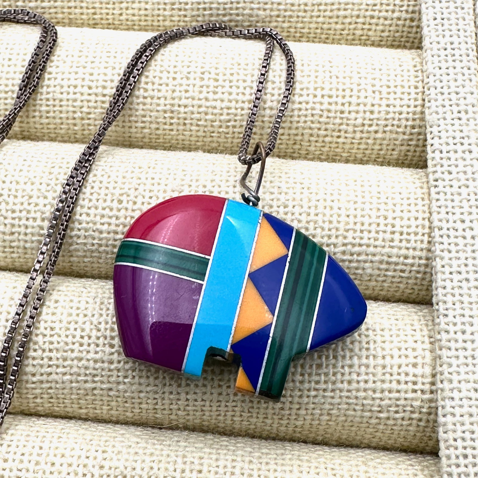 American Southwest Inlay Gemstone 1 Inch Bear Pendant Sterling Silver 18 Inch Chain (1 of 2)