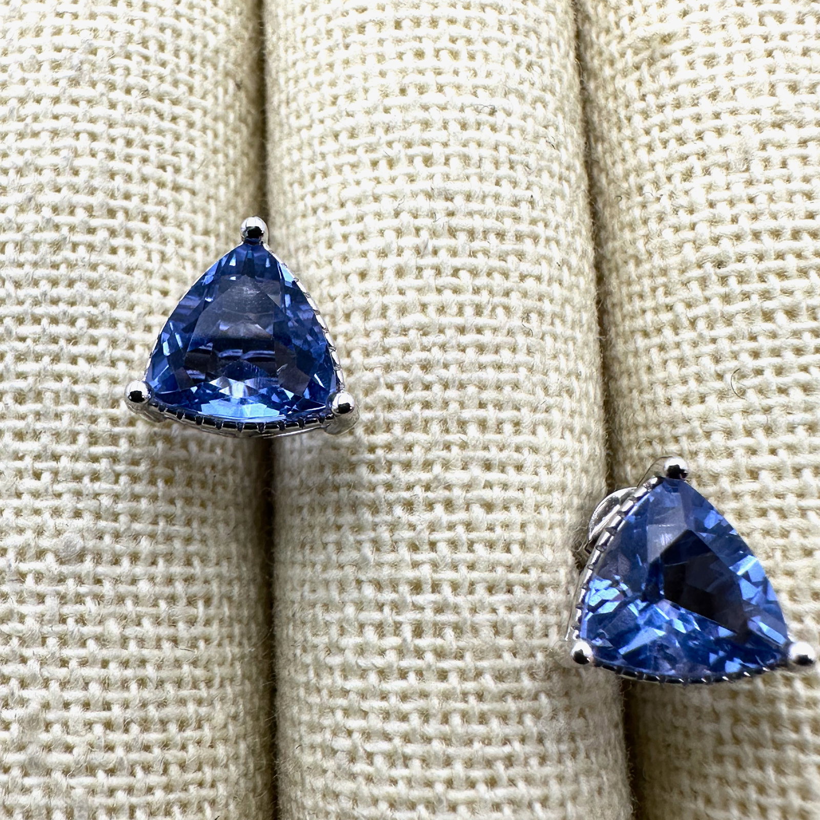 Color Changing Fluorite Sterling Silver Pierced Earrings Studs (1 of 2)