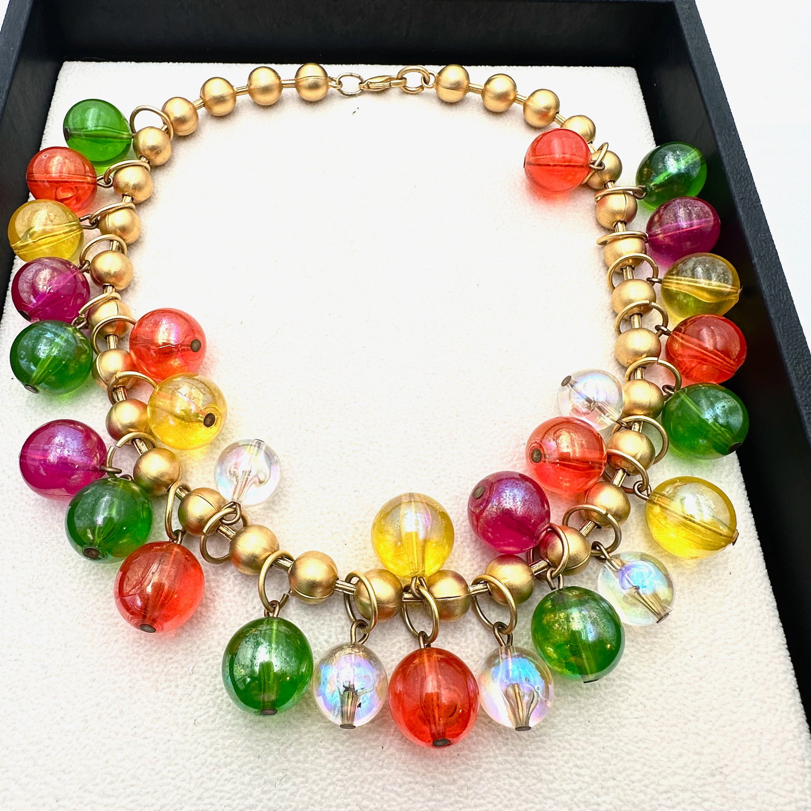 Vintage Matte Gold Tone Multicolor Bead Charm Necklace 16 Inch Green Orange Purple Opalescent: Vintage Matte Gold Tone Multicolor Bead Charm Necklace 16 Inch Green Orange Purple Opalescent